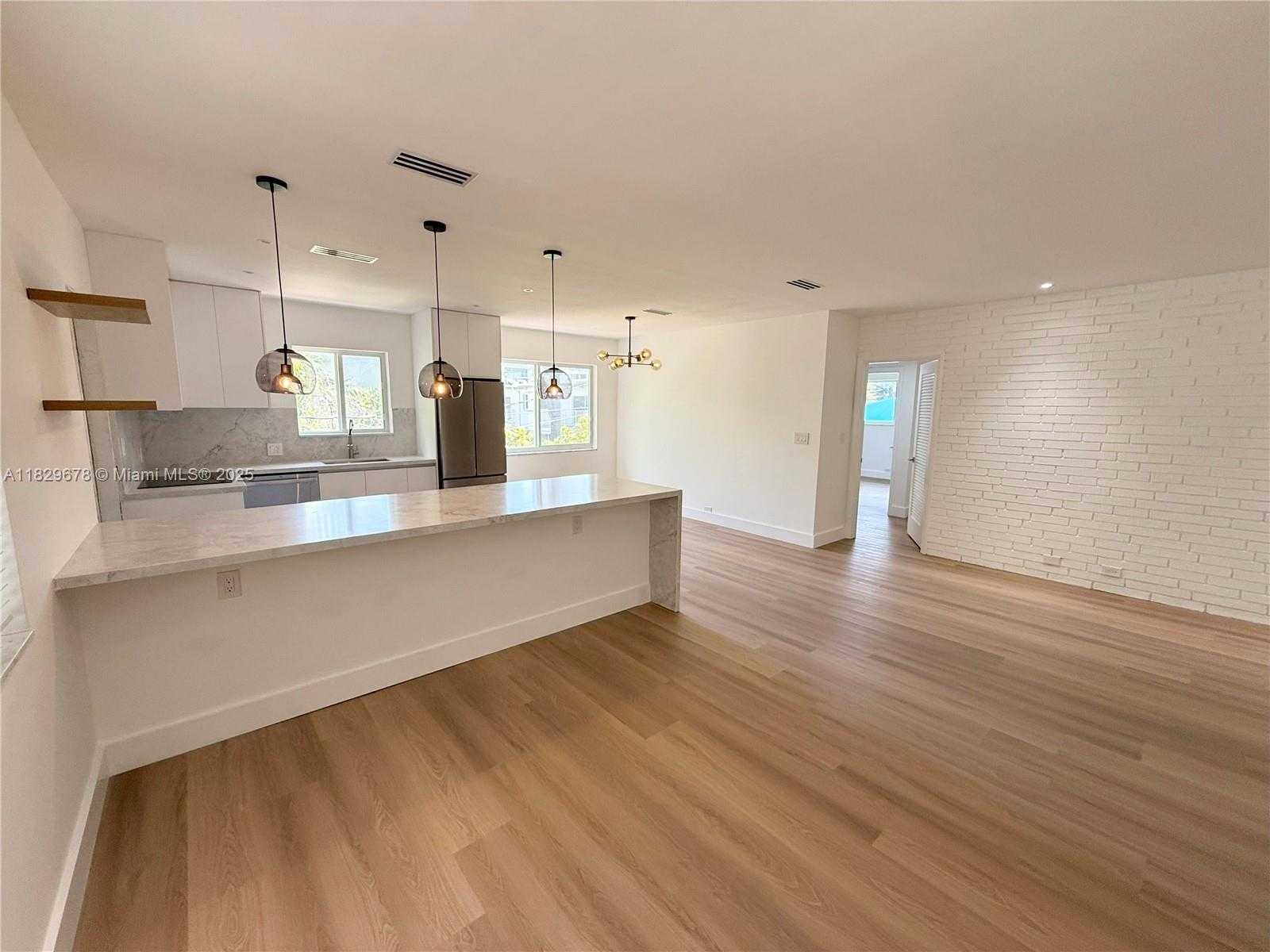 Small Image of 1155 98TH ST #4, Bay Harbor Islands Number 5