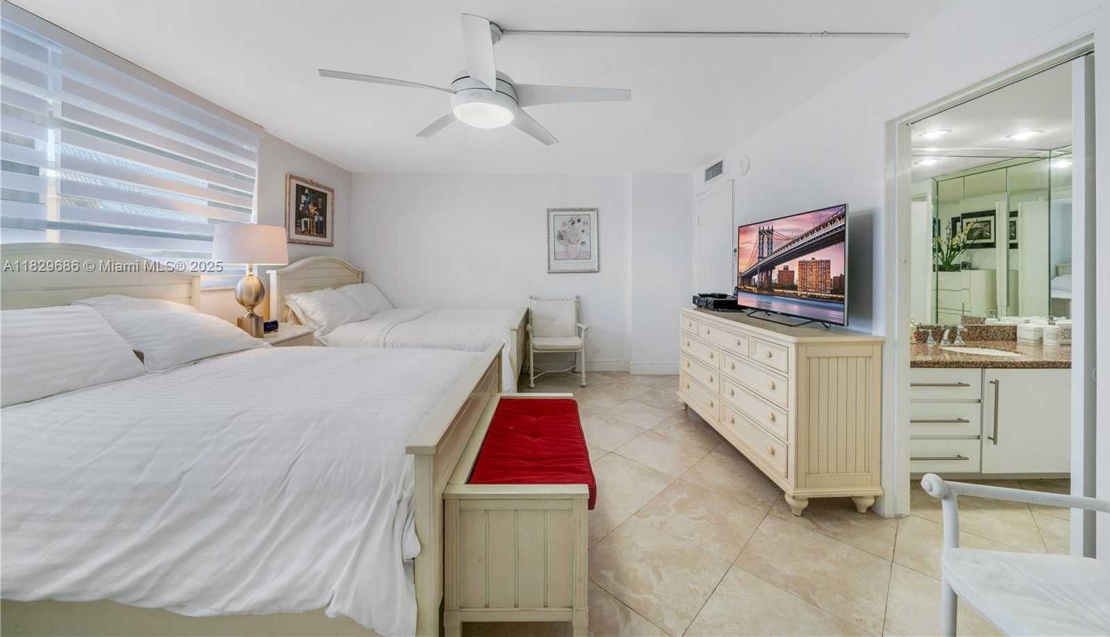 Small Image of 609 OCEAN DR #5H, Key Biscayne Number 14