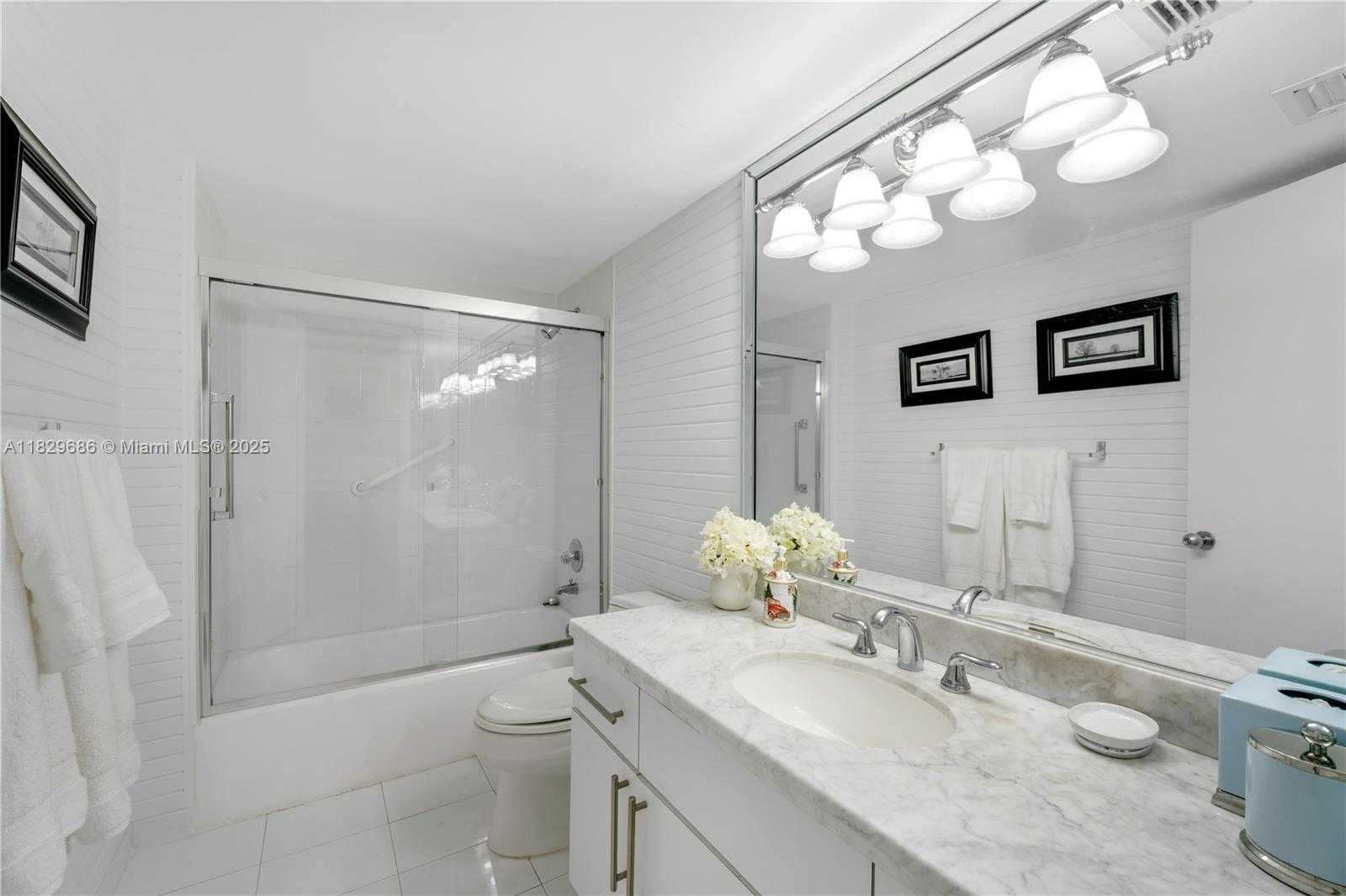 Small Image of 609 OCEAN DR #5H, Key Biscayne Number 15