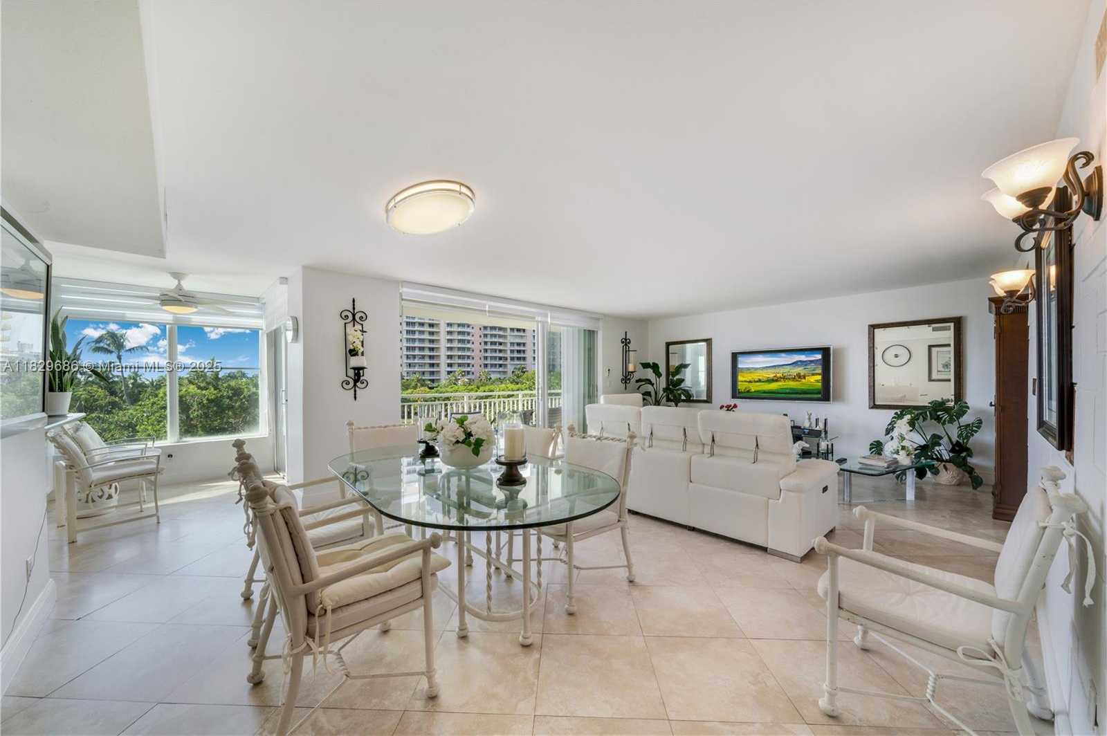 Small Image of 609 OCEAN DR #5H, Key Biscayne Number 8