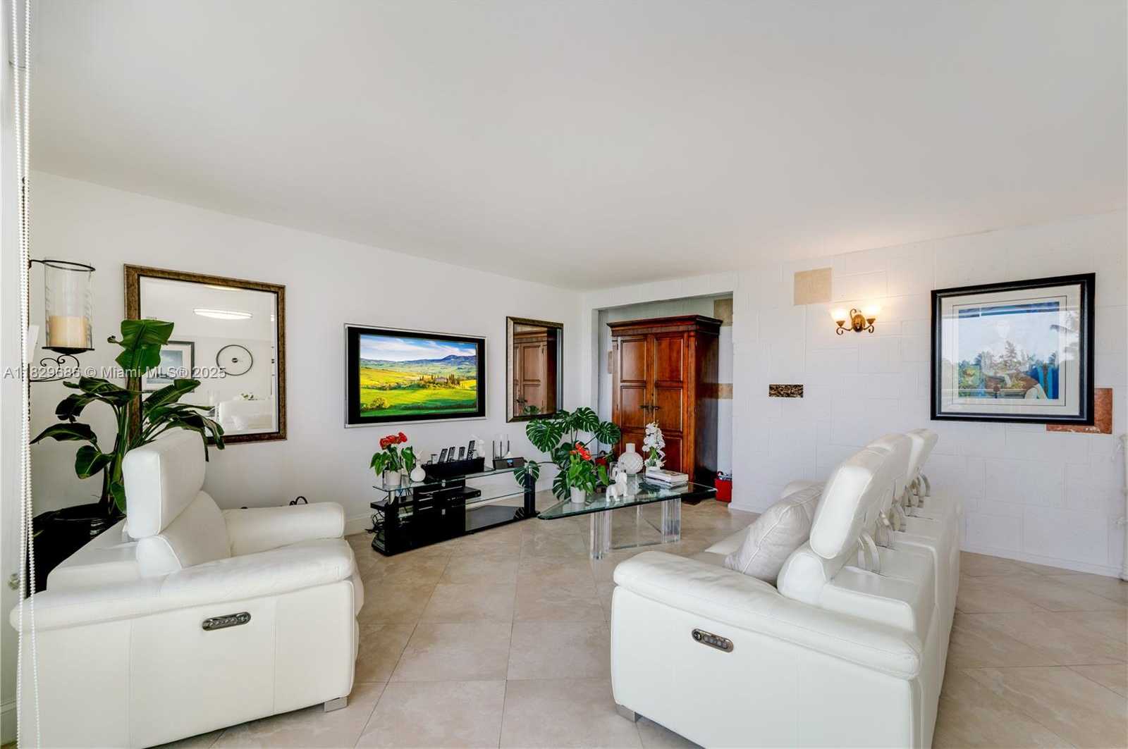 Small Image of 609 OCEAN DR #5H, Key Biscayne Number 9