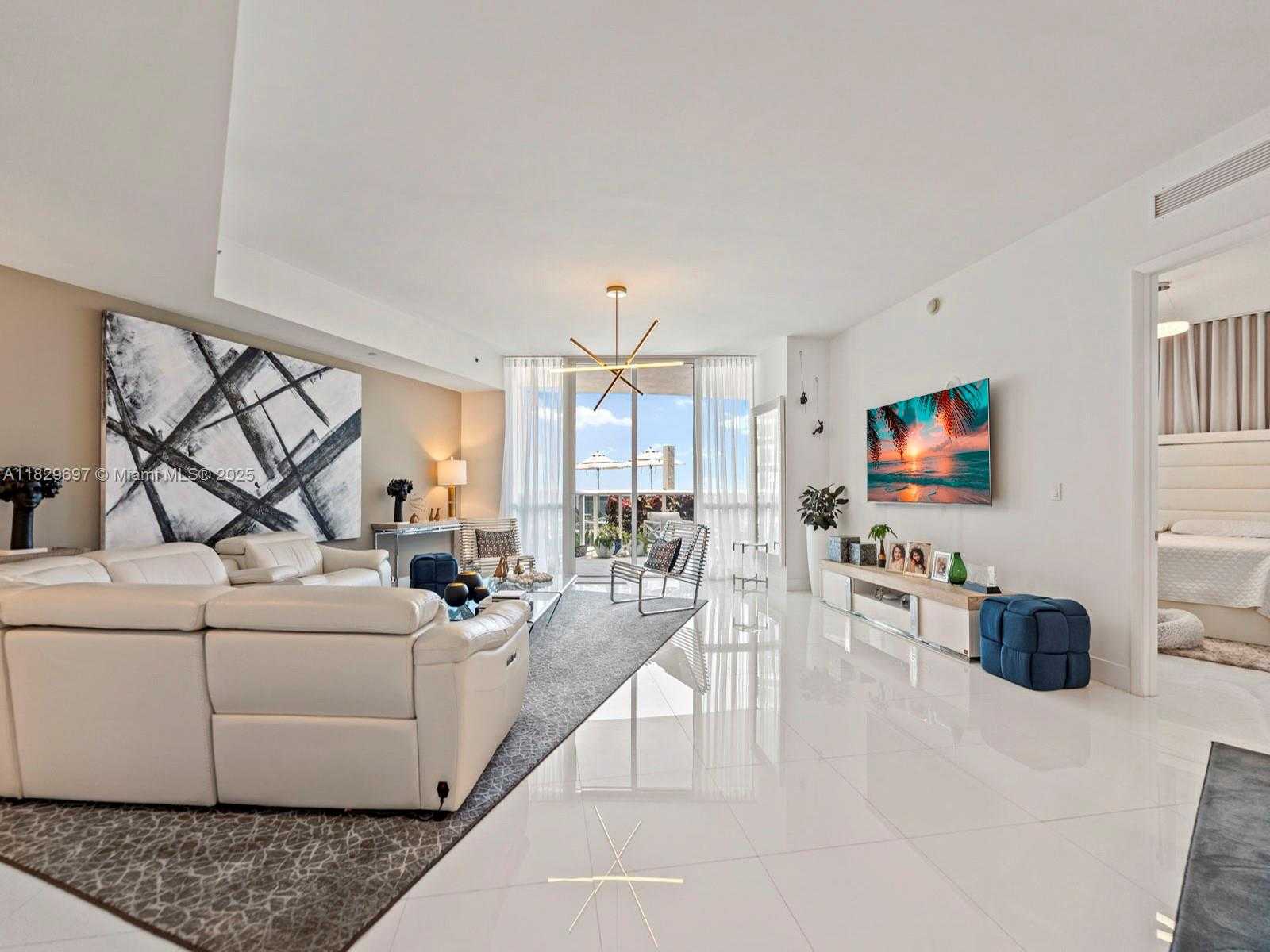 Small Image of 15901 COLLINS AVE #403, Sunny Isles Beach Number 17
