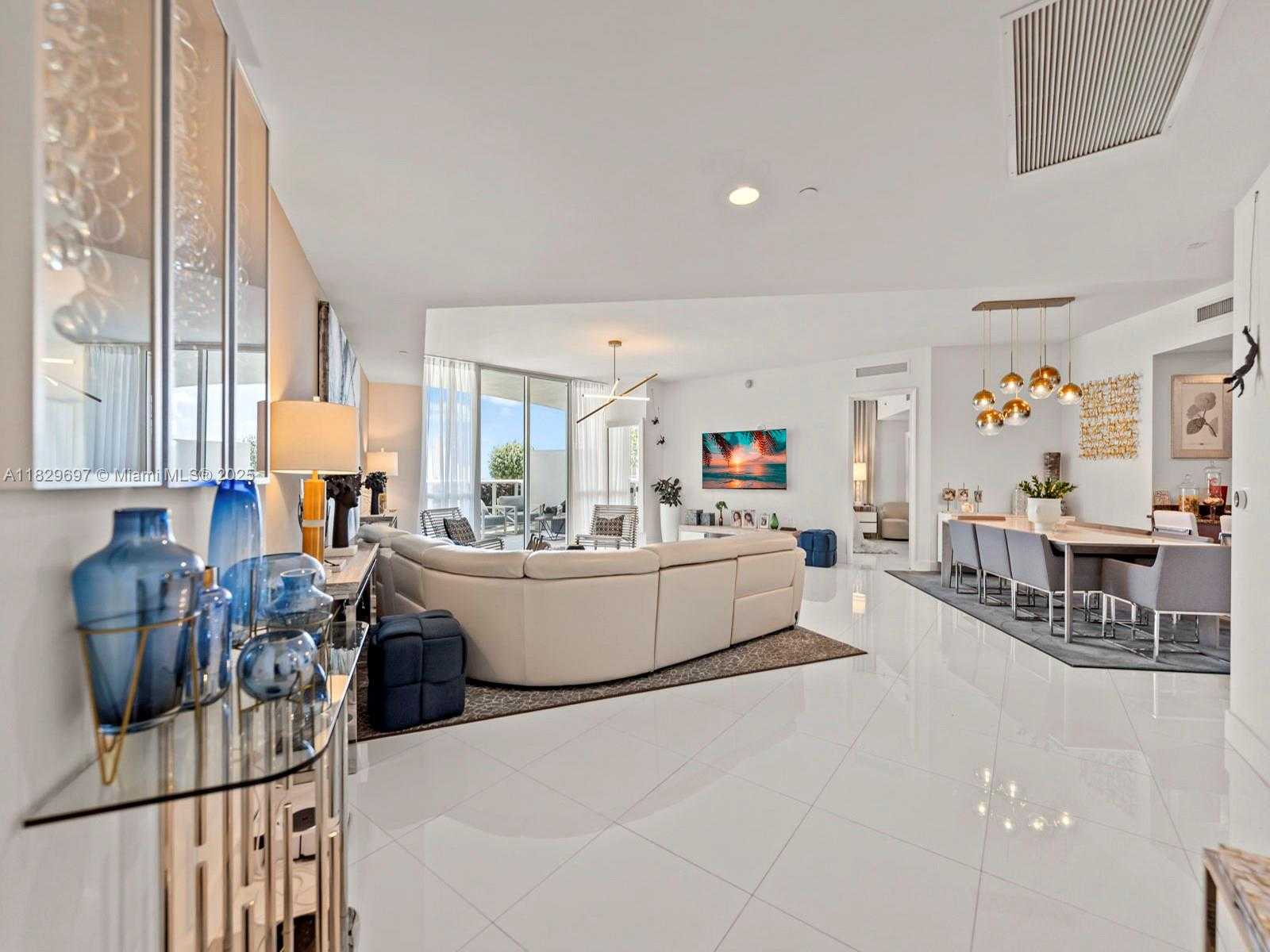 Small Image of 15901 COLLINS AVE #403, Sunny Isles Beach Number 19