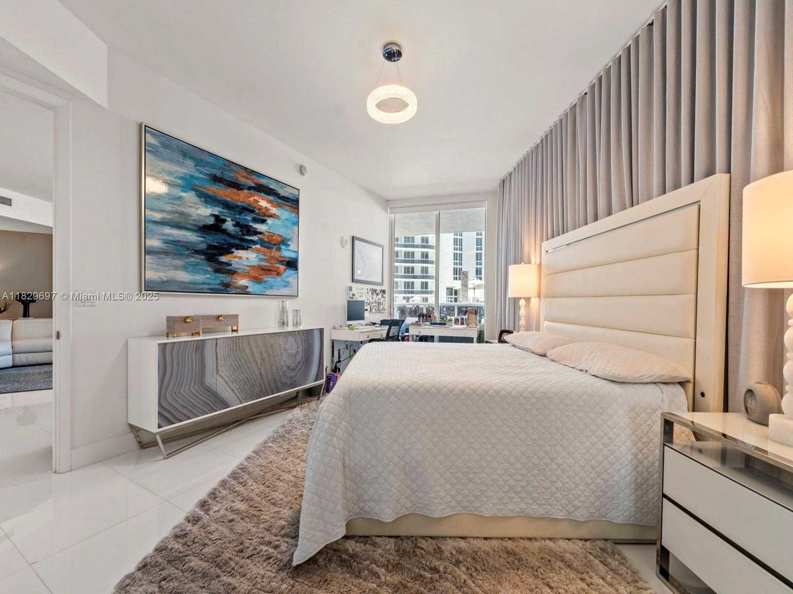 Small Image of 15901 COLLINS AVE #403, Sunny Isles Beach Number 21