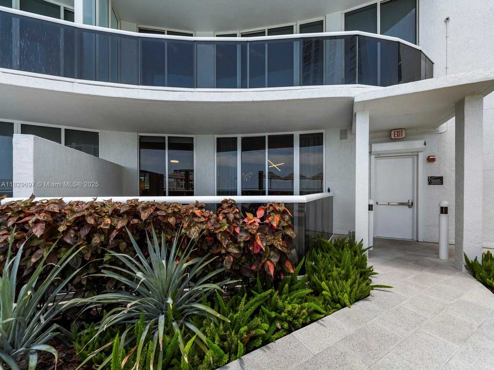 Small Image of 15901 COLLINS AVE #403, Sunny Isles Beach Number 28