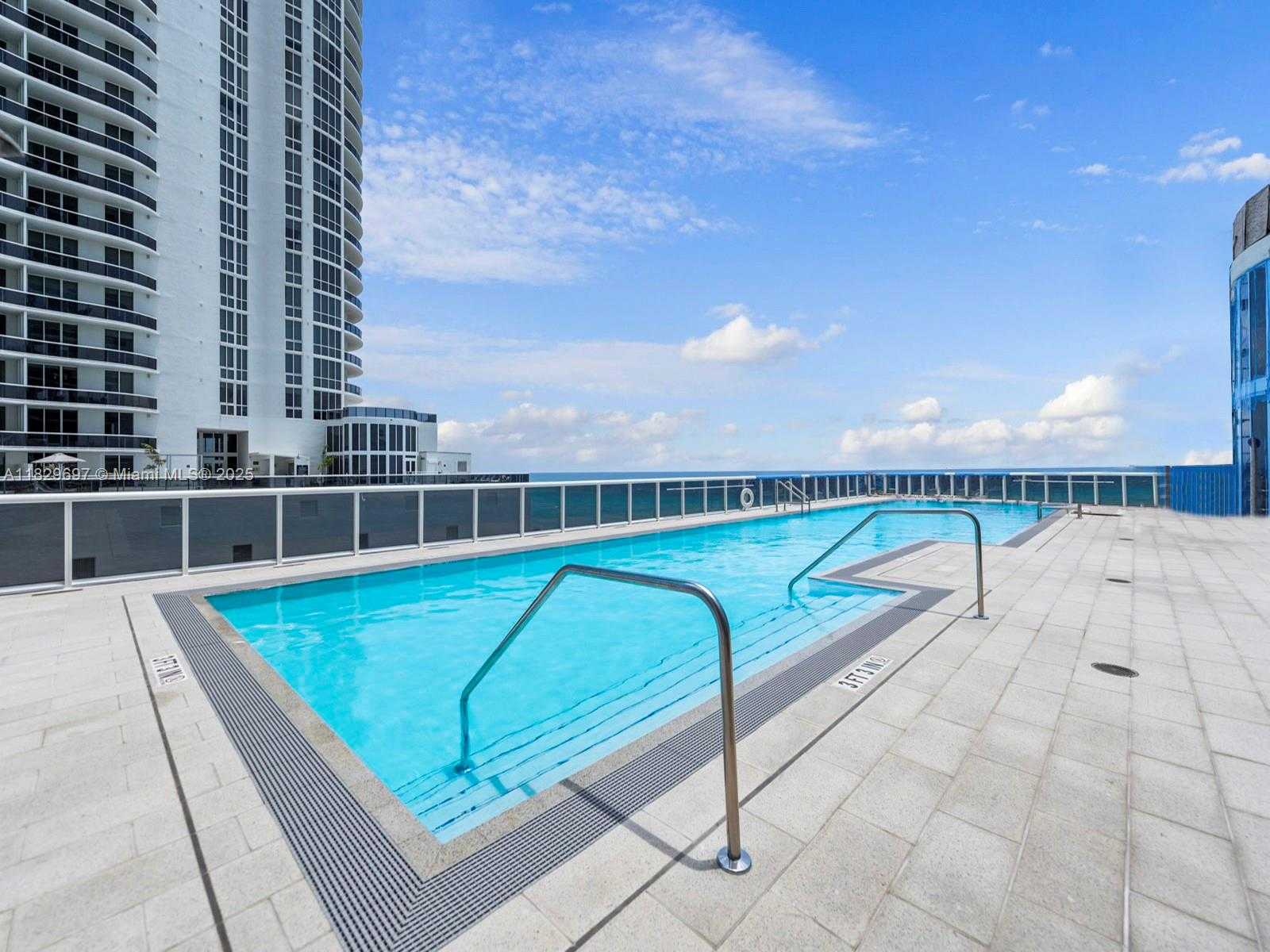 Small Image of 15901 COLLINS AVE #403, Sunny Isles Beach Number 34