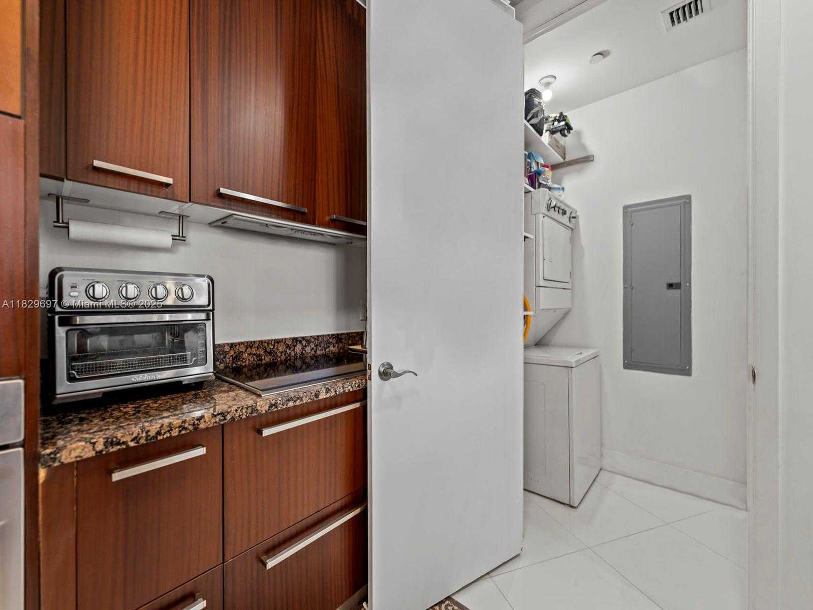 Small Image of 15901 COLLINS AVE #403, Sunny Isles Beach Number 7