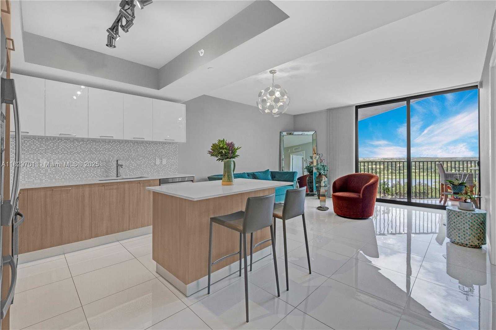 Small Image of 5252 NORTH WEST 85TH AVE #1508, Doral Number 4