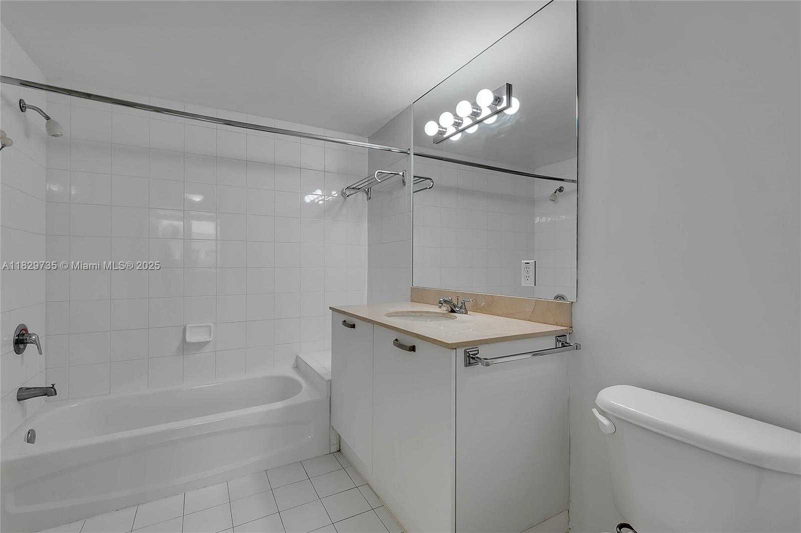 Small Image of 2030 SOUTH DOUGLAS RD #417, Coral Gables Number 18