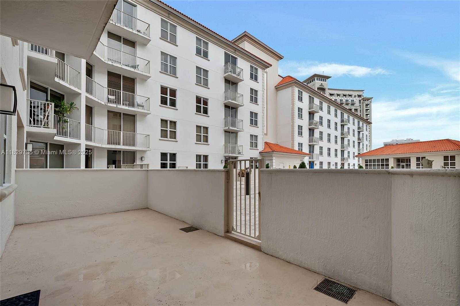 Small Image of 2030 SOUTH DOUGLAS RD #417, Coral Gables Number 19