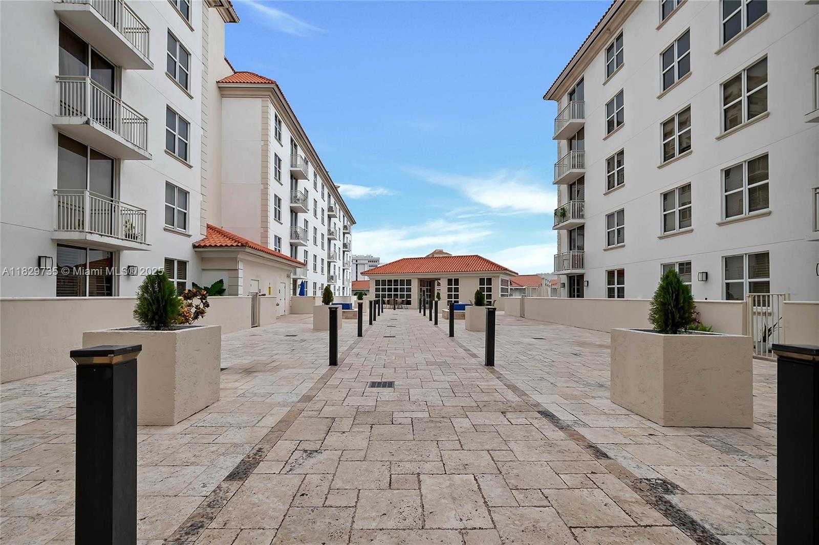 Small Image of 2030 SOUTH DOUGLAS RD #417, Coral Gables Number 22