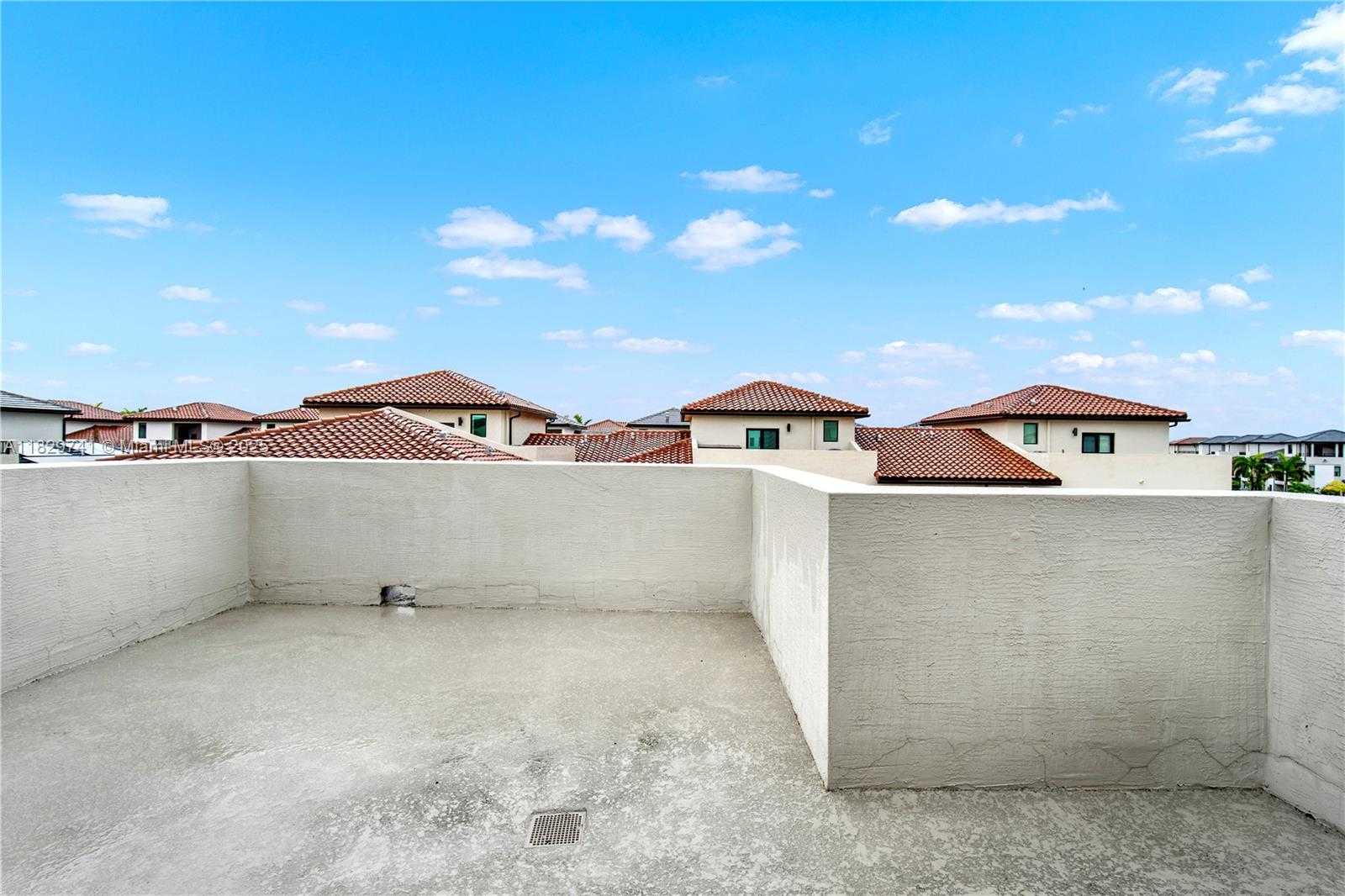 Small Image of 4413 NORTH WEST 83RD PATH, Doral Number 25