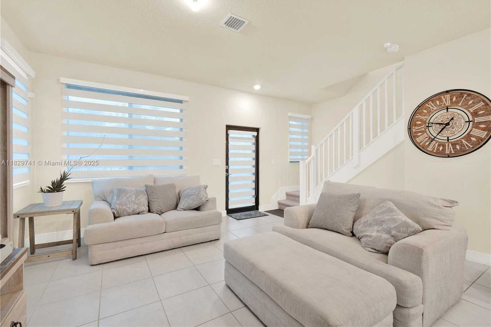 Small Image of 4413 NORTH WEST 83RD PATH, Doral Number 7