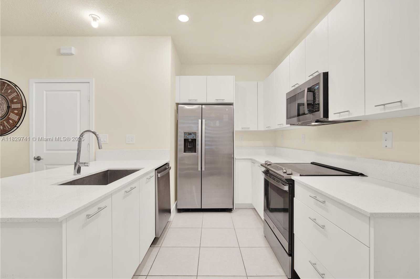 Small Image of 4413 NORTH WEST 83RD PATH, Doral Number 9
