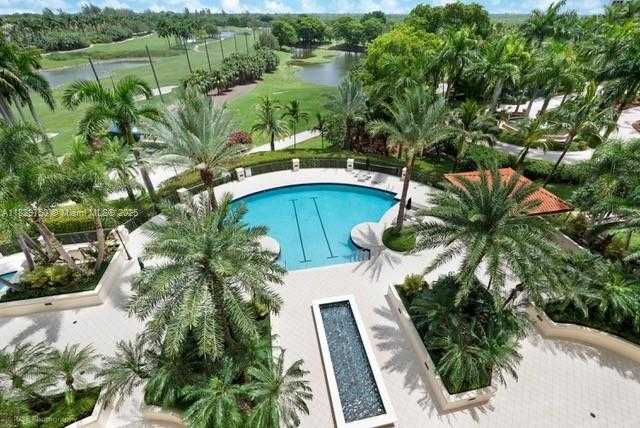 Small Image of 13621 DEERING BAY DR #502, Coral Gables Number 32