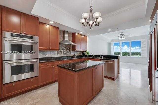 Small Image of 13621 DEERING BAY DR #502, Coral Gables Number 5