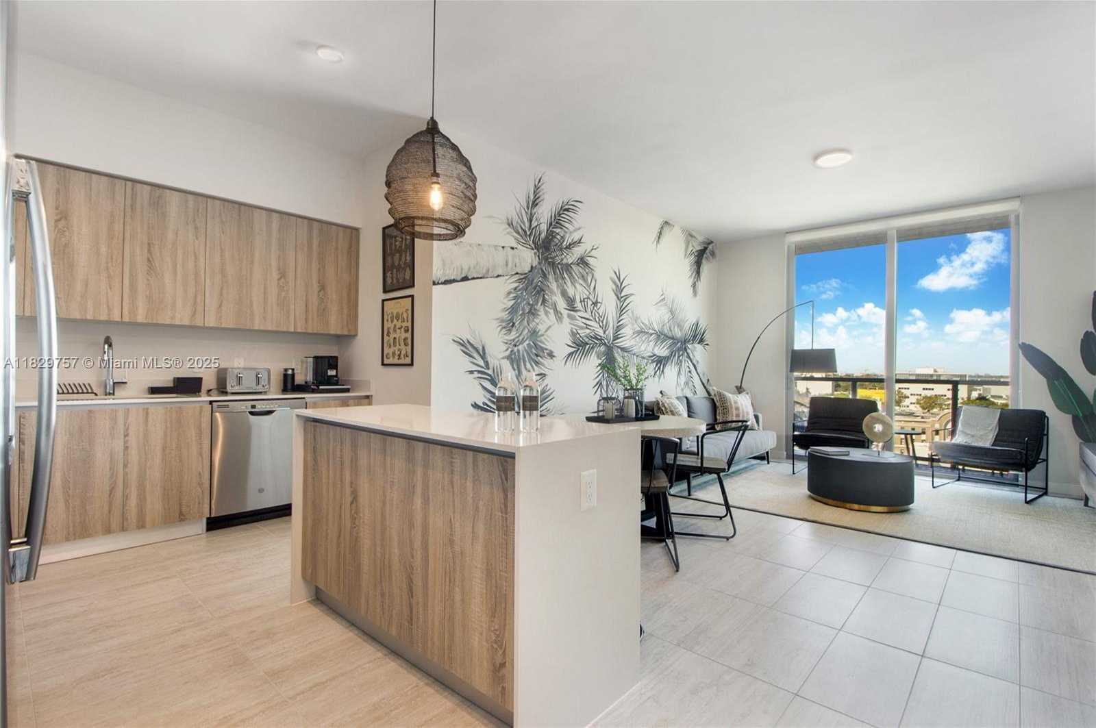 Small Image of 3900 BISCAYNE BLVD #N-805, Miami Number 3