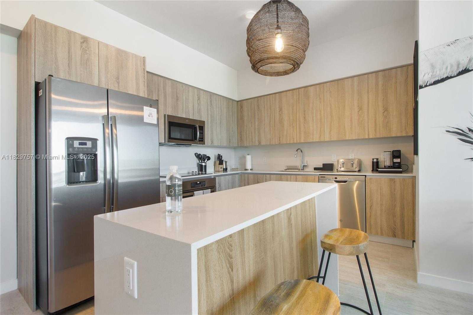 Small Image of 3900 BISCAYNE BLVD #N-805, Miami Number 4