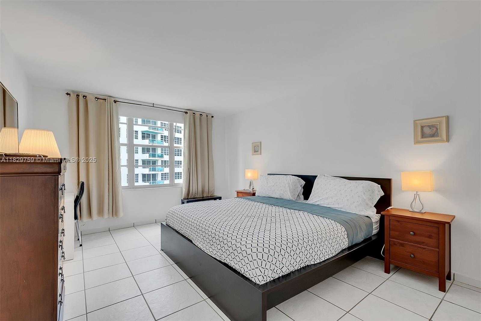 Small Image of 5151 COLLINS AVE #729, Miami Beach Number 10