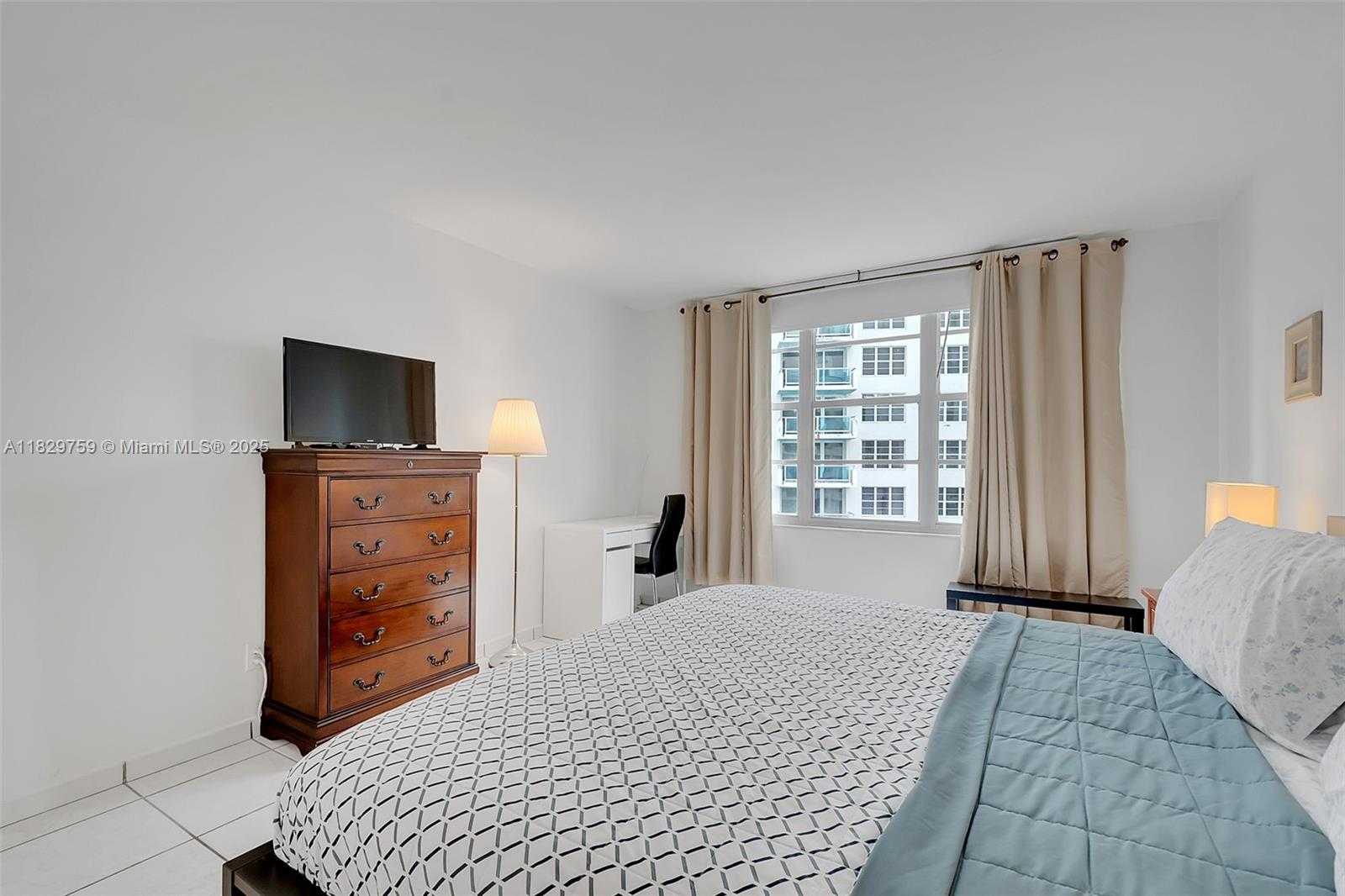 Small Image of 5151 COLLINS AVE #729, Miami Beach Number 11