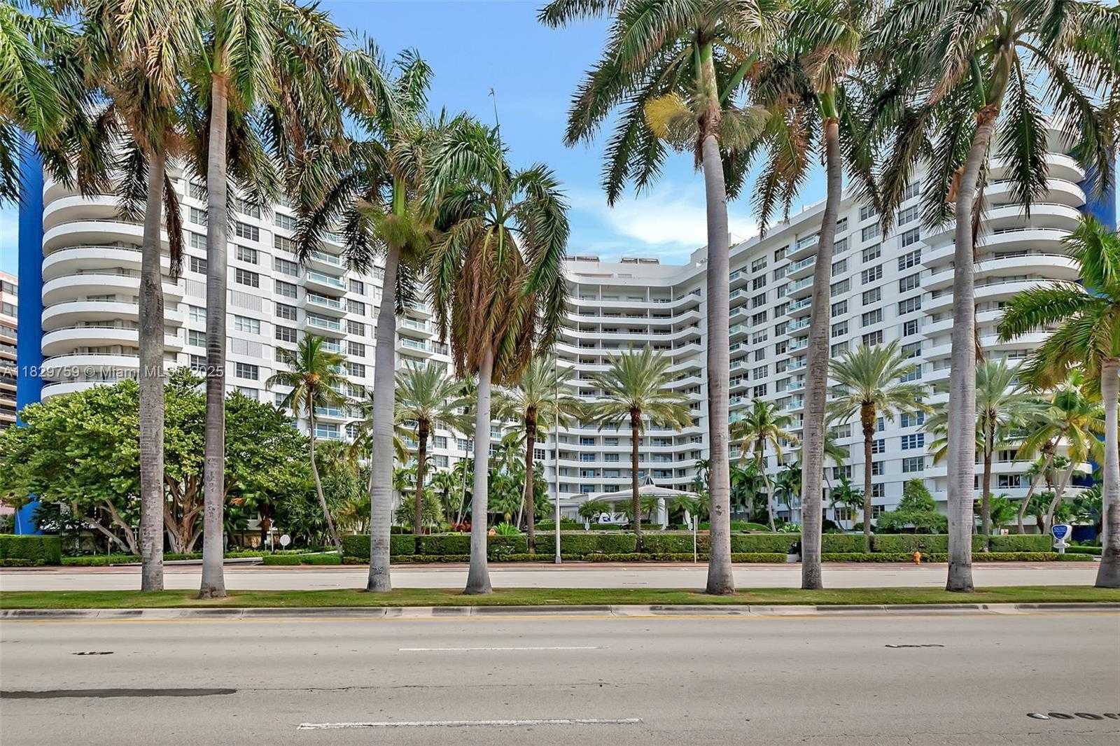 Small Image of 5151 COLLINS AVE #729, Miami Beach Number 2