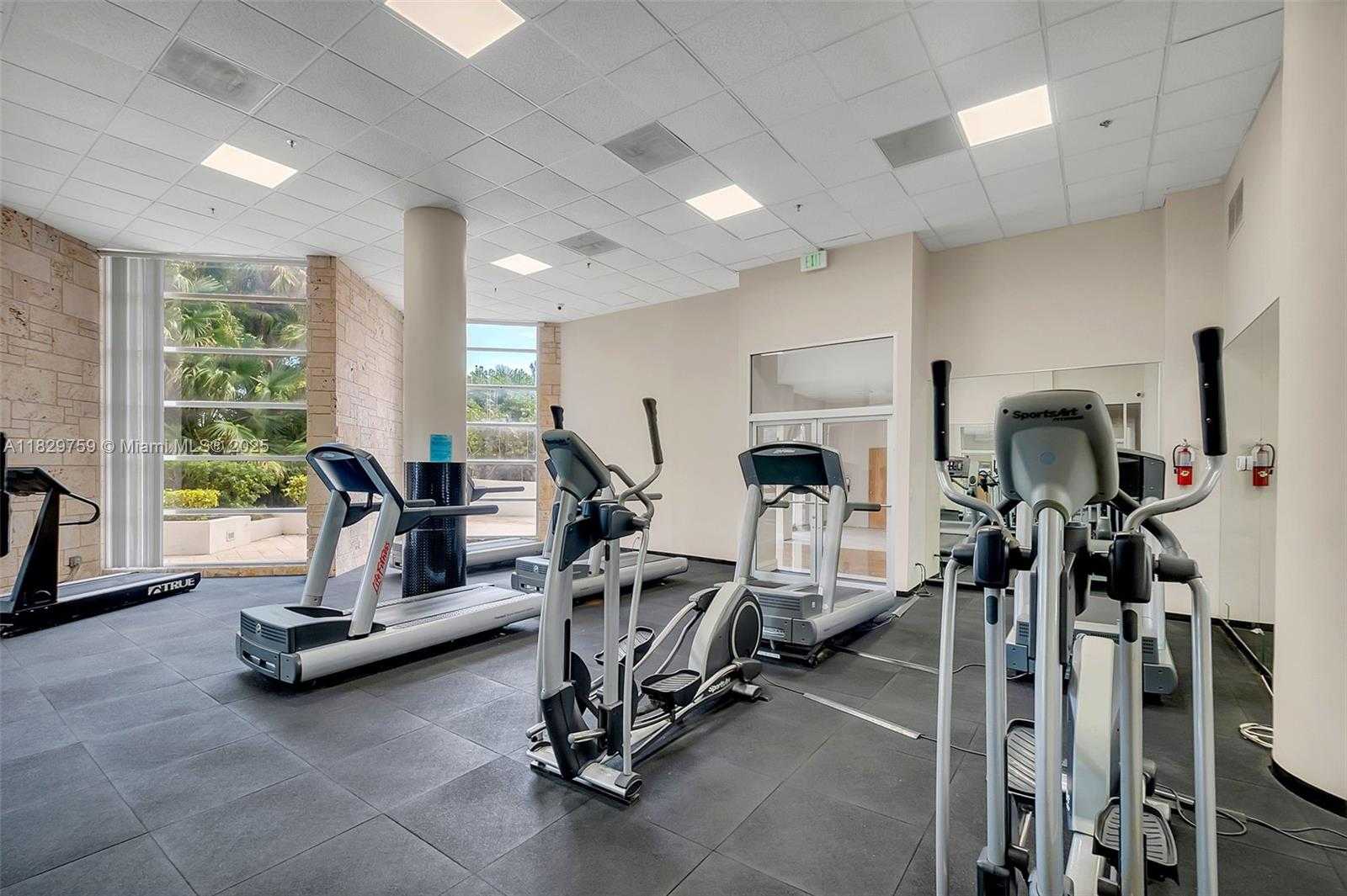 Small Image of 5151 COLLINS AVE #729, Miami Beach Number 21