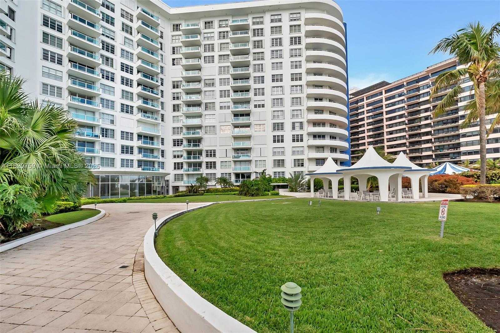 Small Image of 5151 COLLINS AVE #729, Miami Beach Number 23