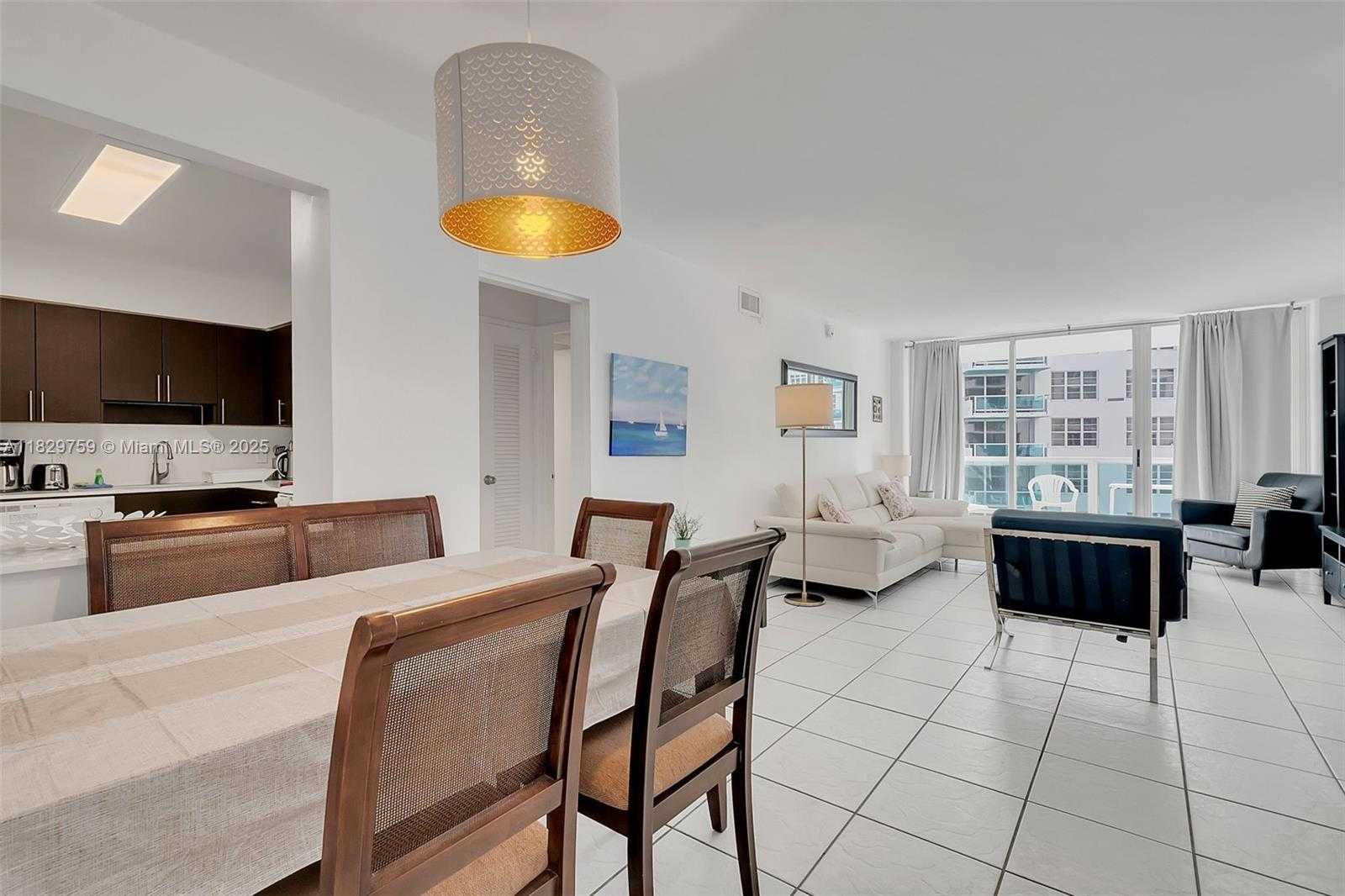 Small Image of 5151 COLLINS AVE #729, Miami Beach Number 3