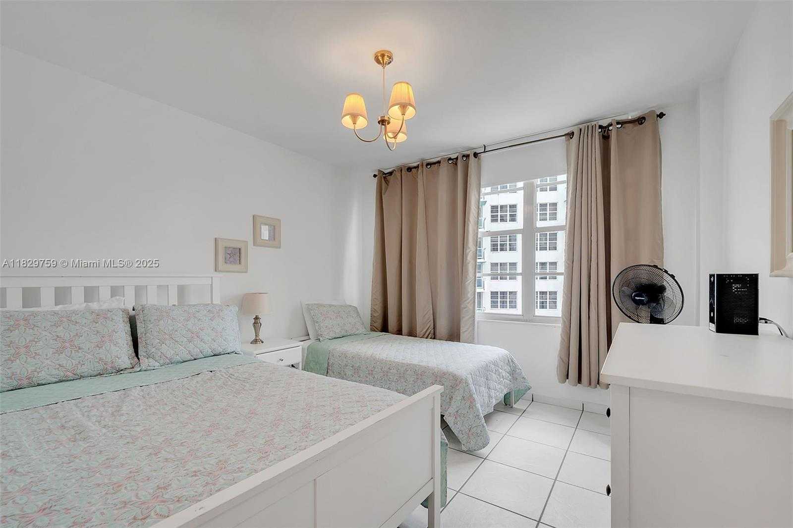Small Image of 5151 COLLINS AVE #729, Miami Beach Number 9