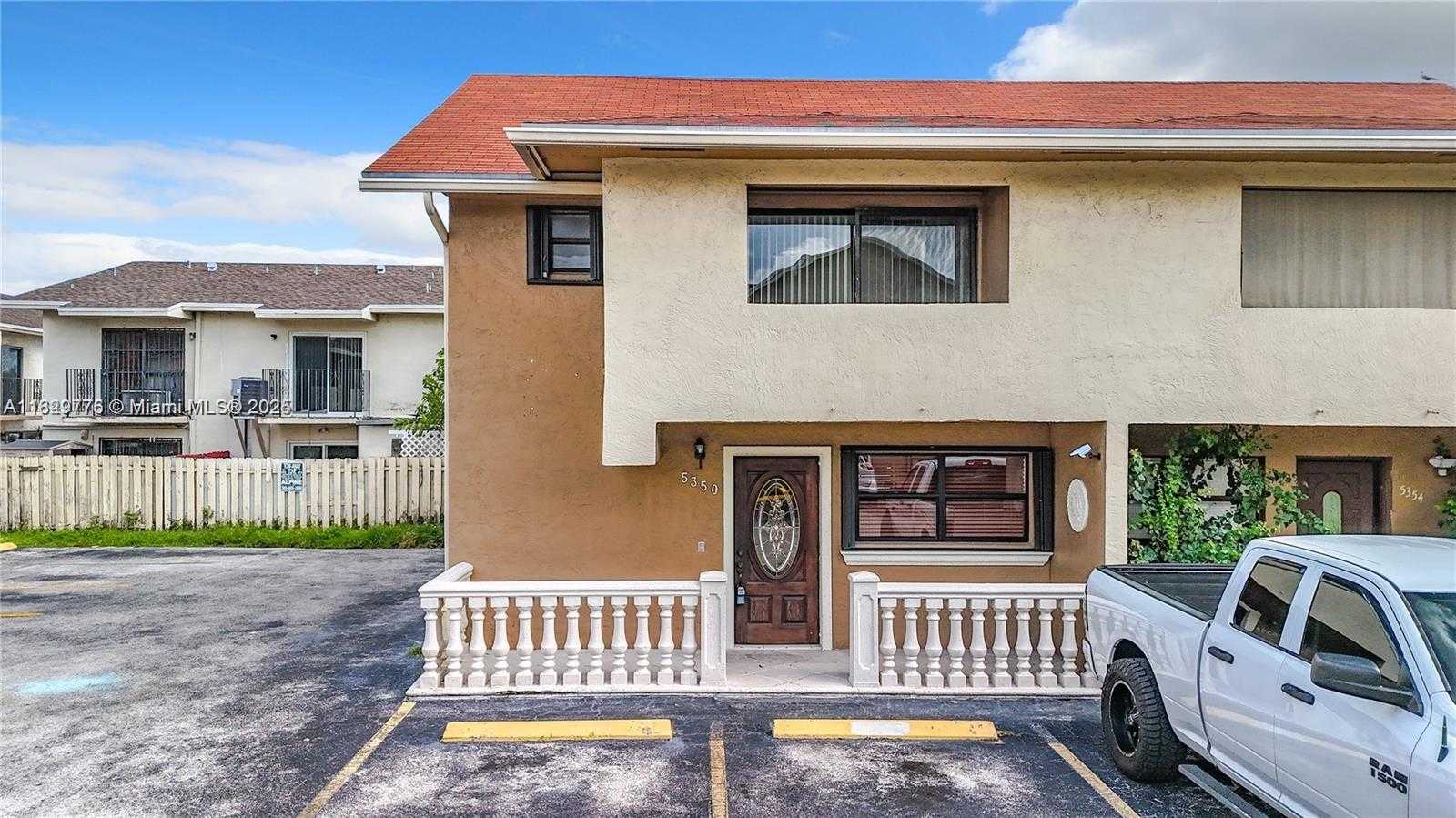 Small Image of 5350 WEST 26TH AVE #118, Hialeah Number 3