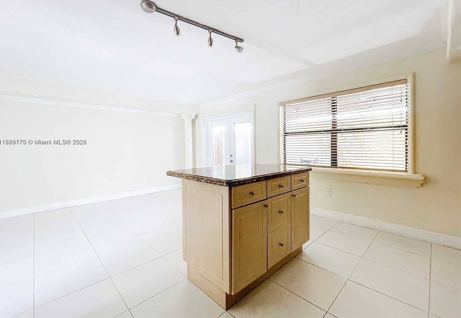 Small Image of 5350 WEST 26TH AVE #118, Hialeah Number 8