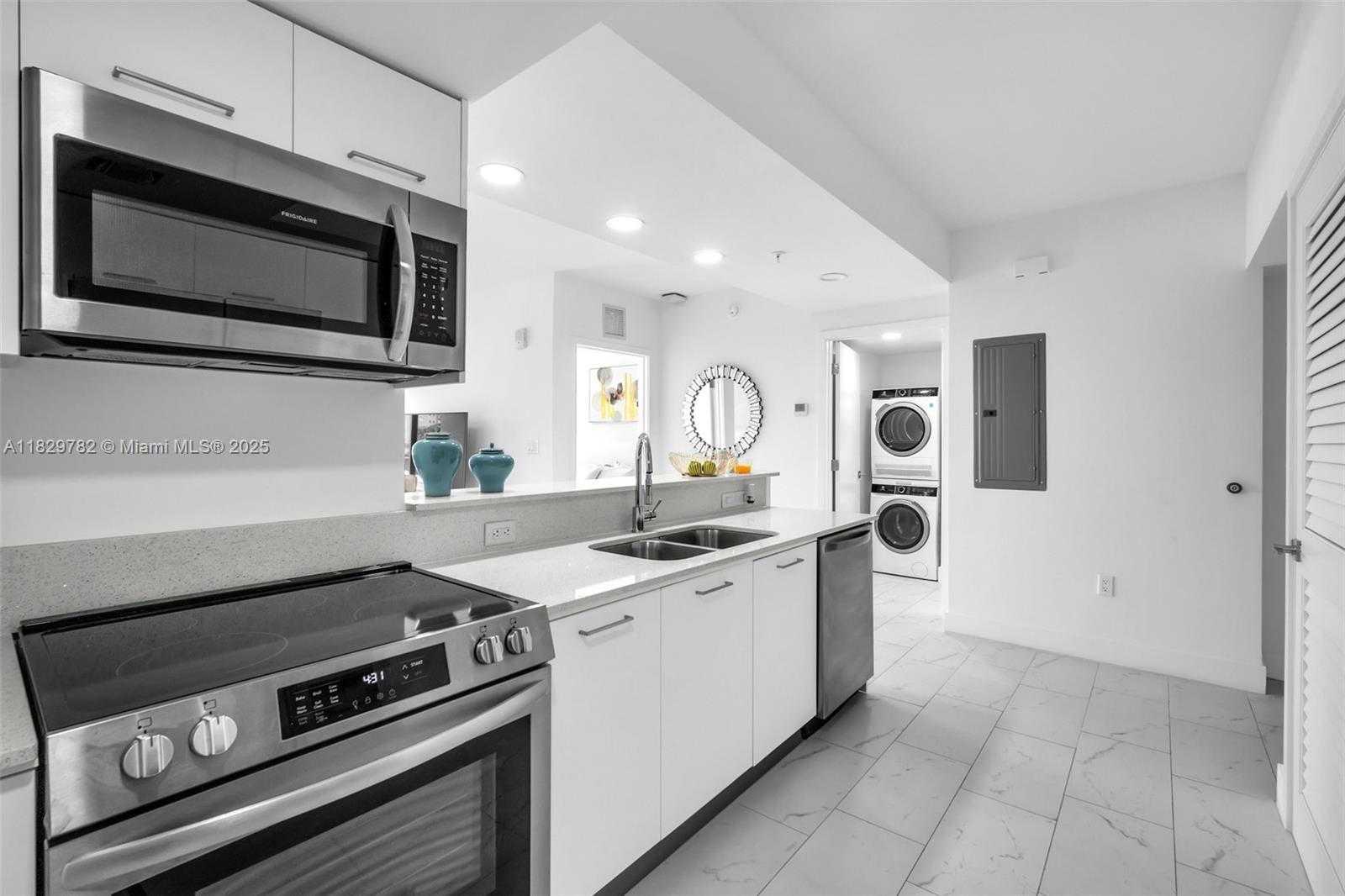 Small Image of 1850 MONROE #406, Hollywood Number 40