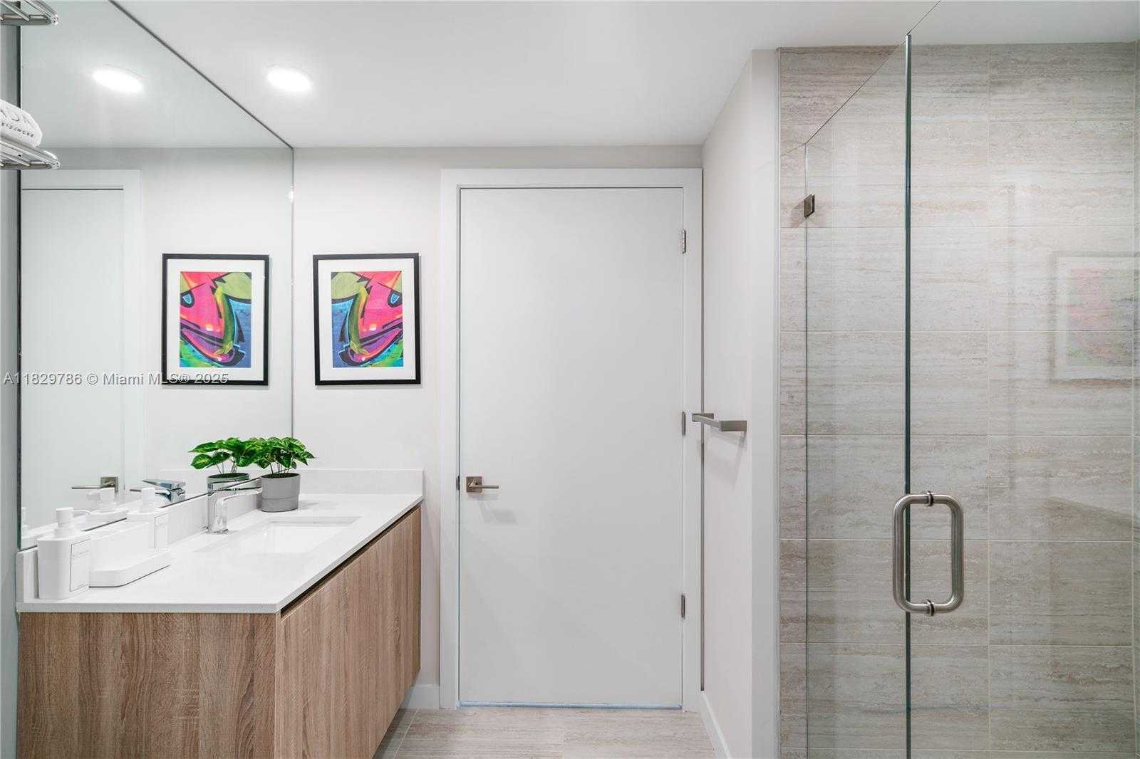 Small Image of 3900 BISCAYNE BLVD #S-818, Miami Number 6