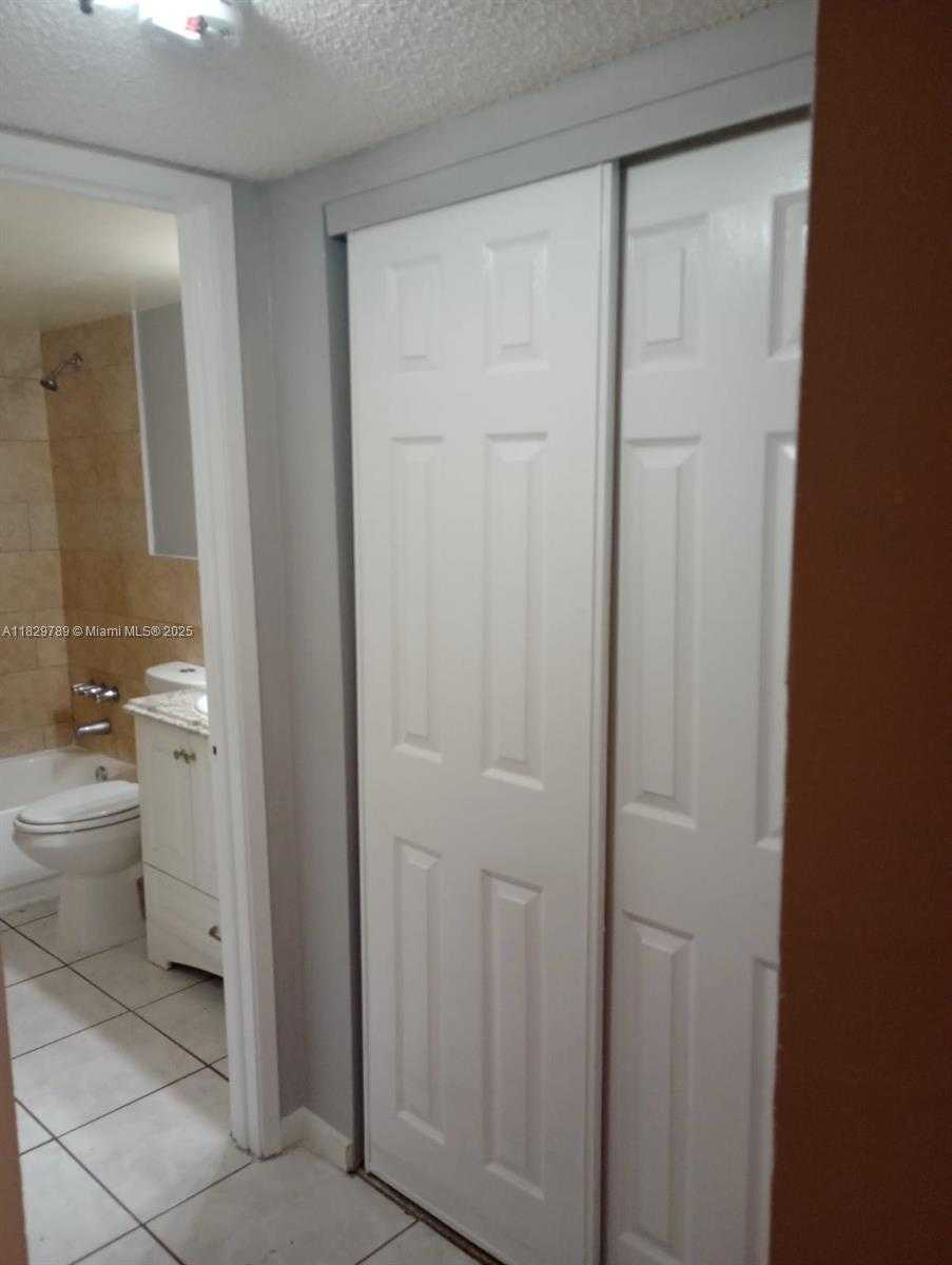 Small Image of 1201 SOUTH WEST 50TH AVE #211-4, North Lauderdale Number 12