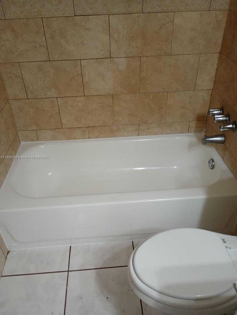 Small Image of 1201 SOUTH WEST 50TH AVE #211-4, North Lauderdale Number 6
