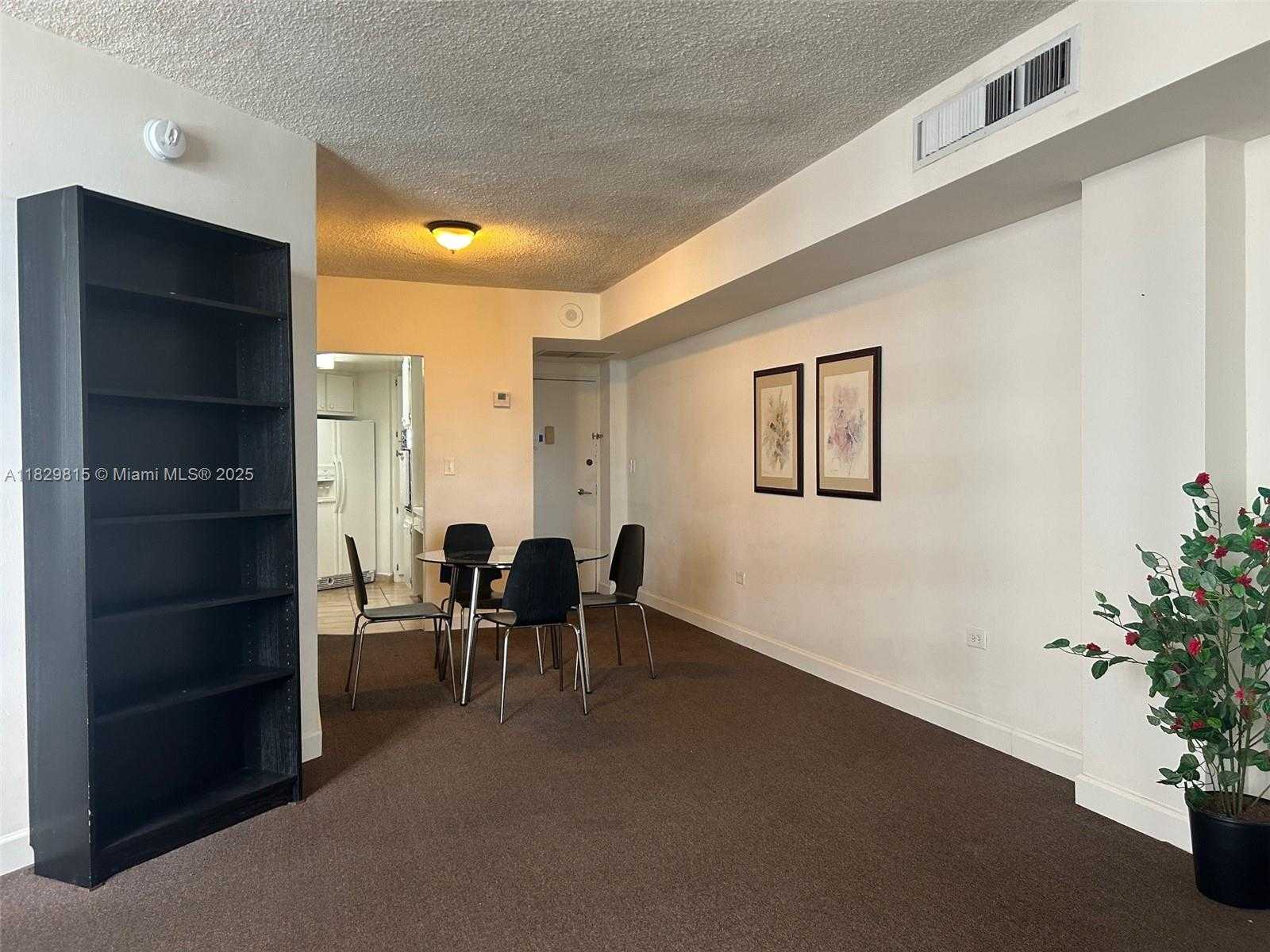 Small Image of 801 BRICKELL BAY DR #1167, Miami Number 4