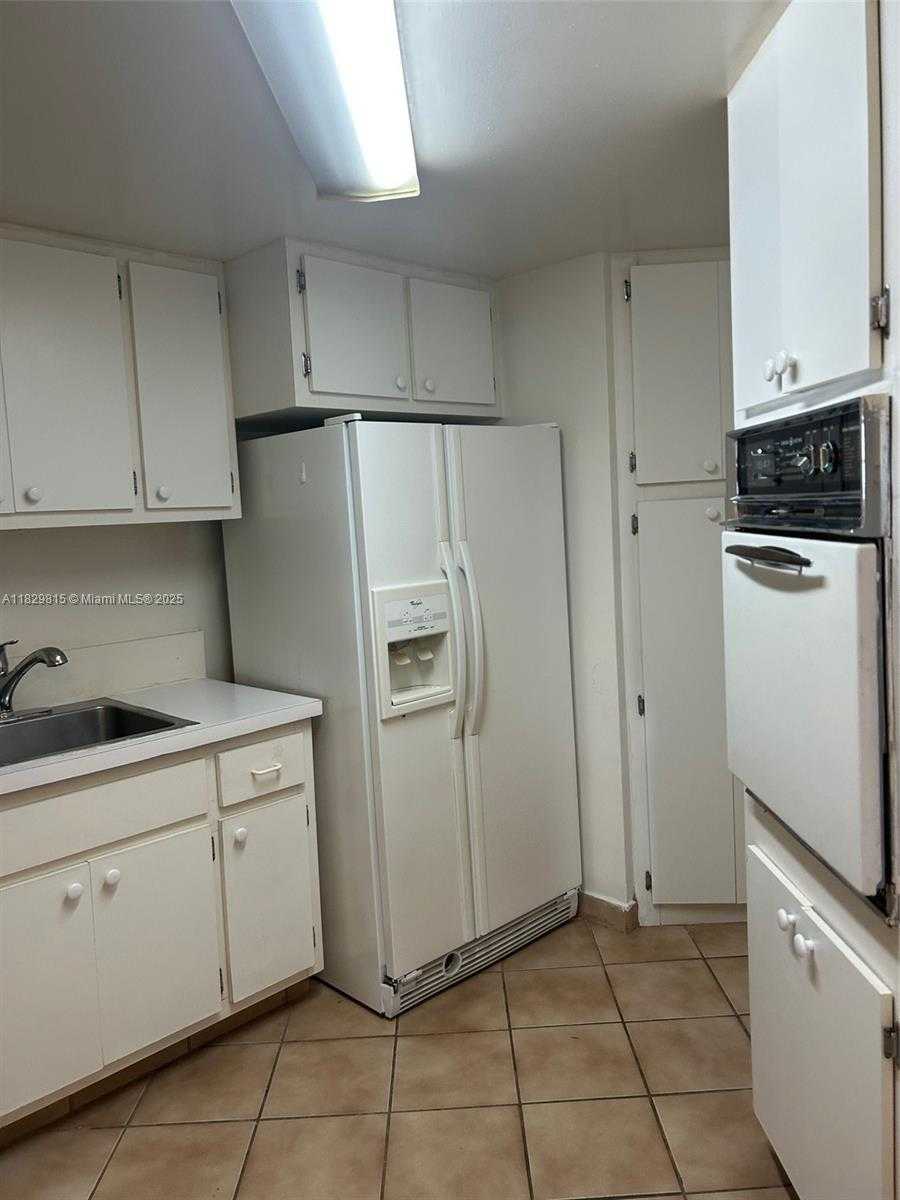 Small Image of 801 BRICKELL BAY DR #1167, Miami Number 7