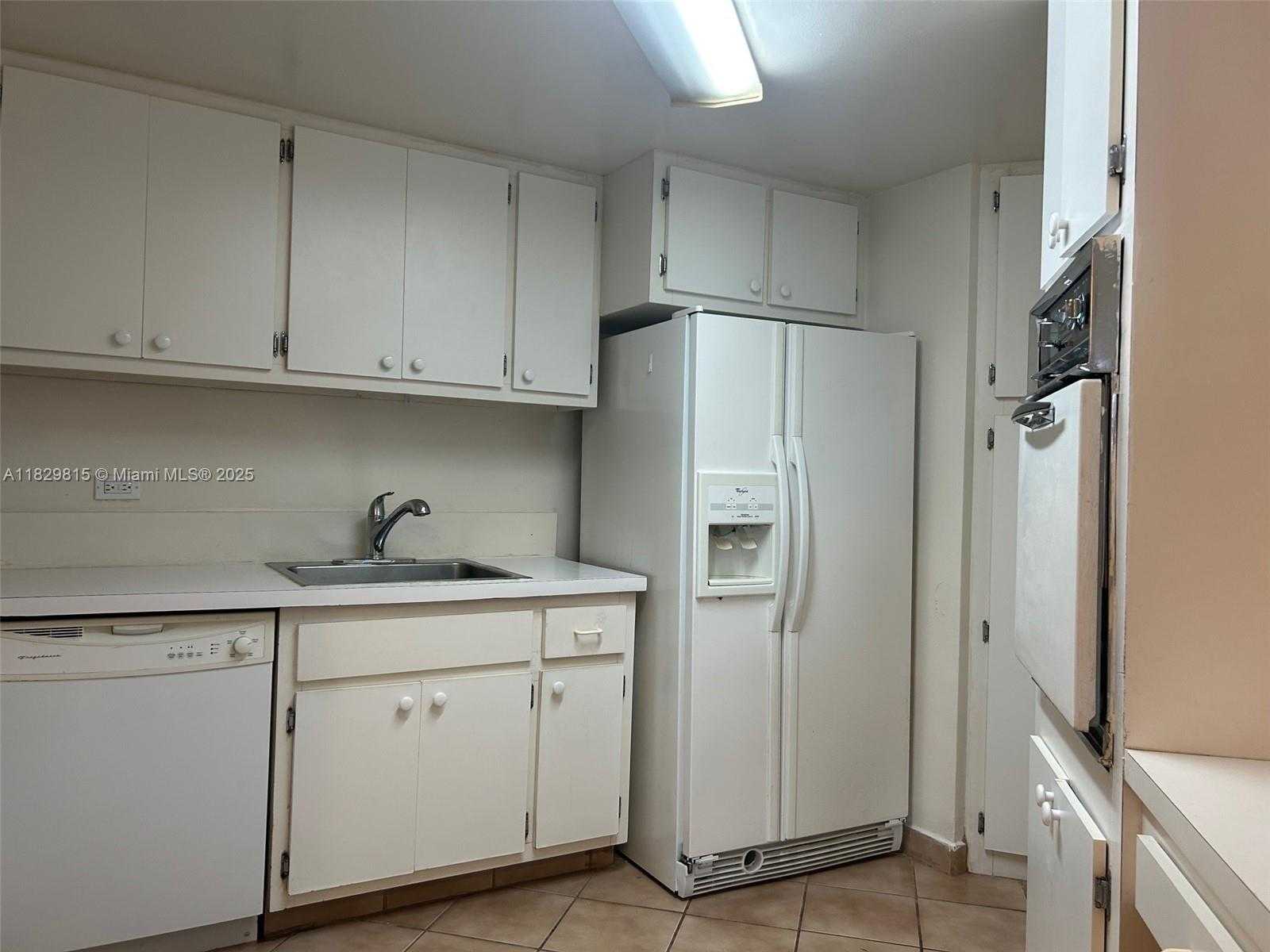 Small Image of 801 BRICKELL BAY DR #1167, Miami Number 8