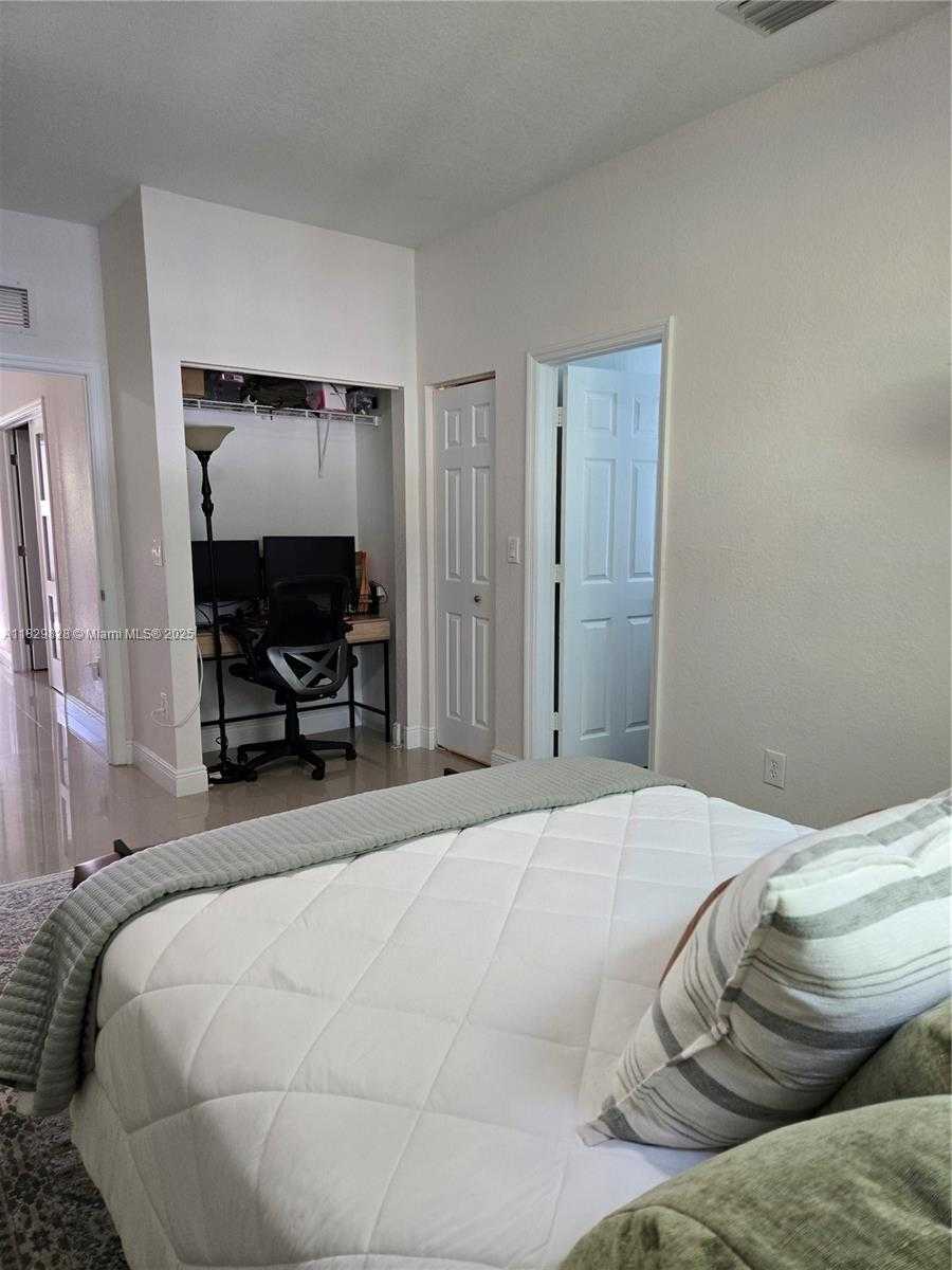 Small Image of 8216 WEST SANTA MONICA AVE, Tamarac Number 13