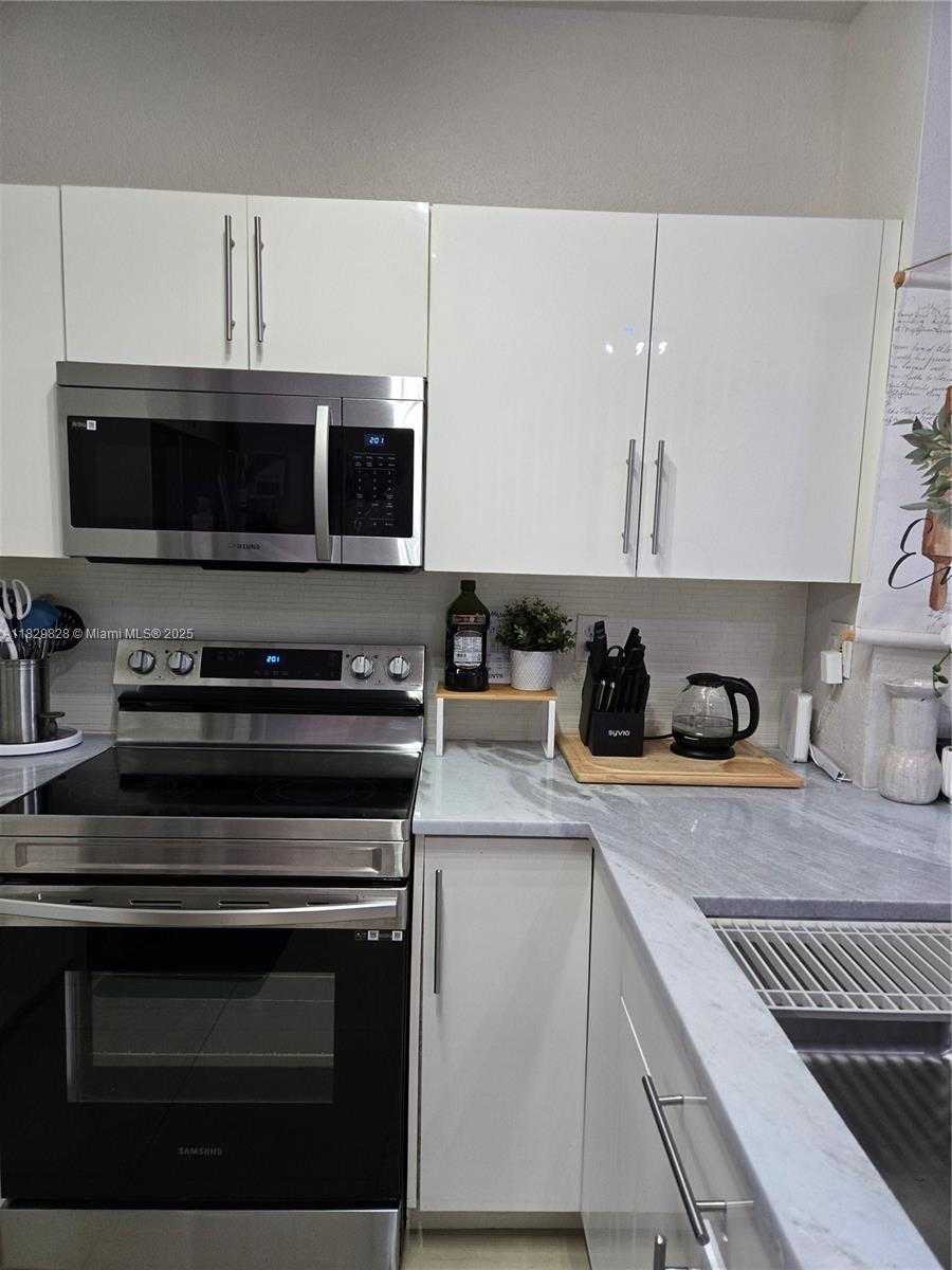 Small Image of 8216 WEST SANTA MONICA AVE, Tamarac Number 3