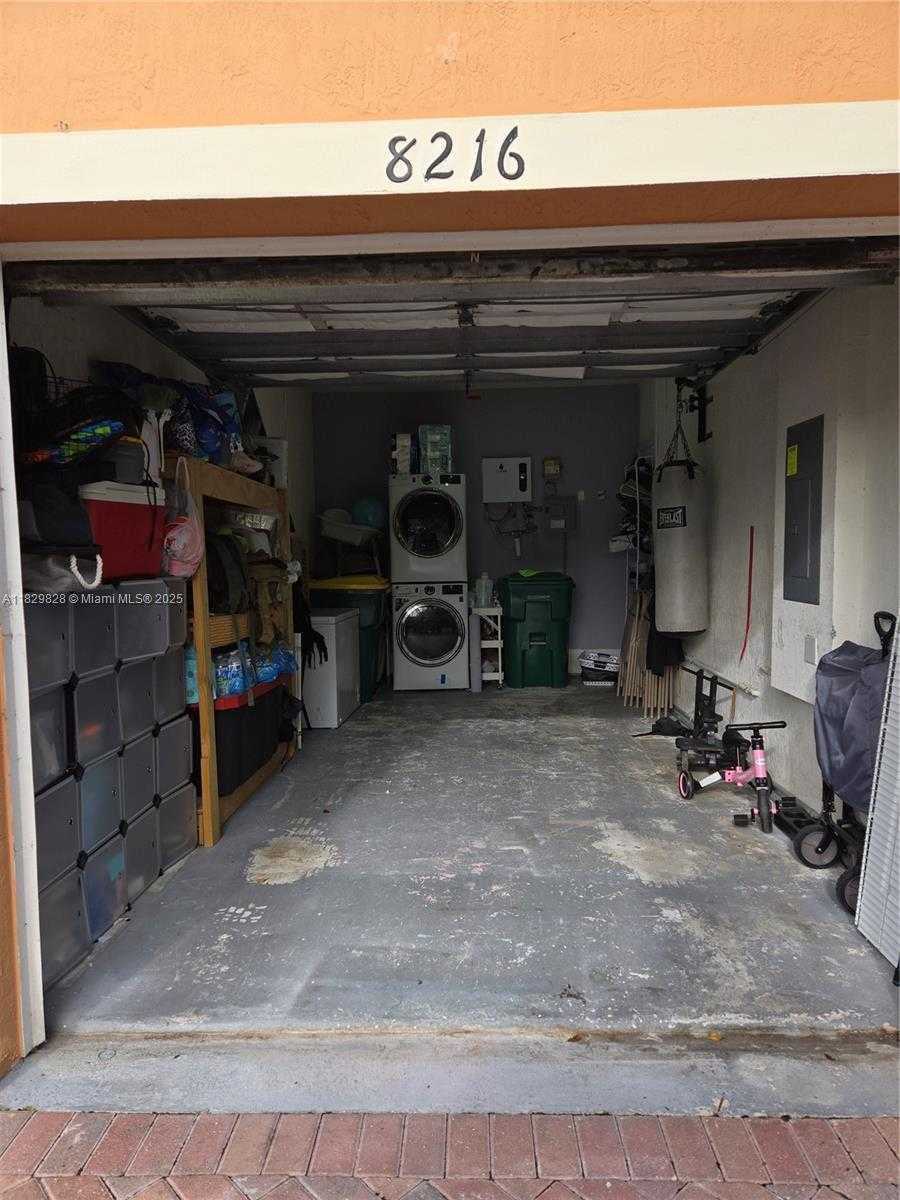 Small Image of 8216 WEST SANTA MONICA AVE, Tamarac Number 55