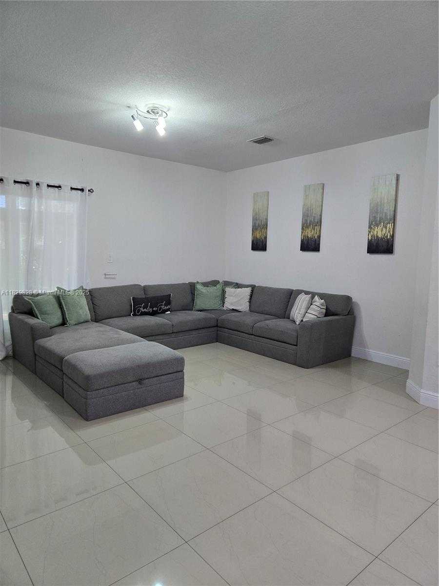 Small Image of 8216 WEST SANTA MONICA AVE, Tamarac Number 8