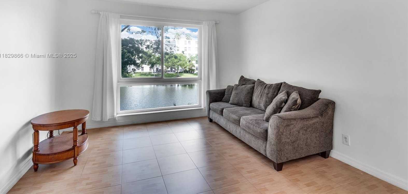 Small Image of 2106 SOUTH CYPRESS BEND DR #203, Pompano Beach Number 19