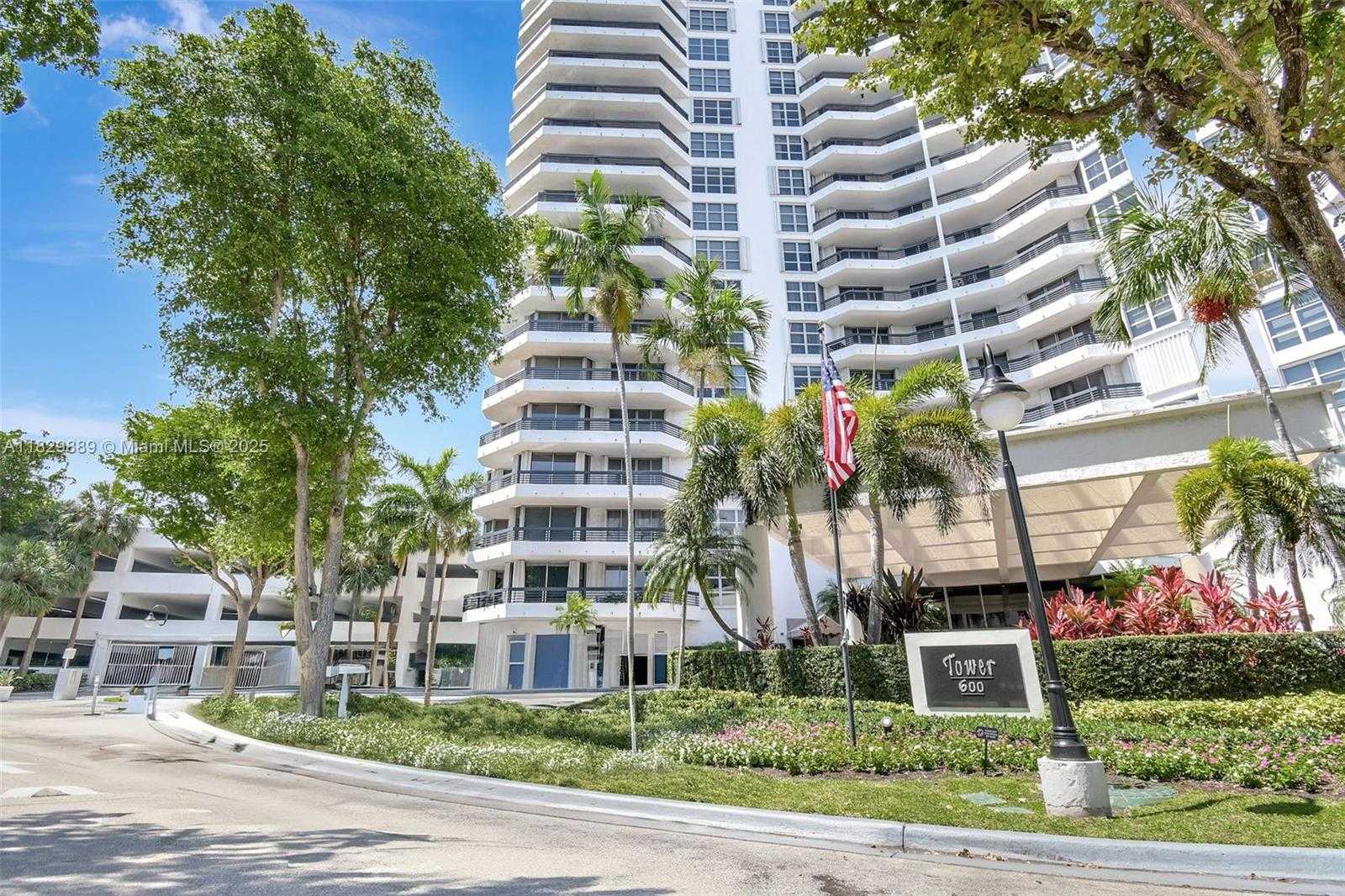 Small Image of 3400 NORTH EAST 192ND ST #1606, Aventura Number 63