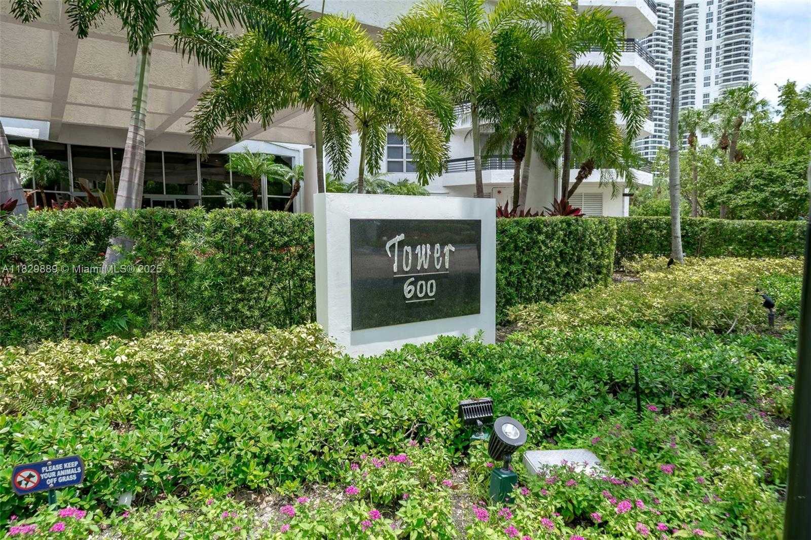 Small Image of 3400 NORTH EAST 192ND ST #1606, Aventura Number 68