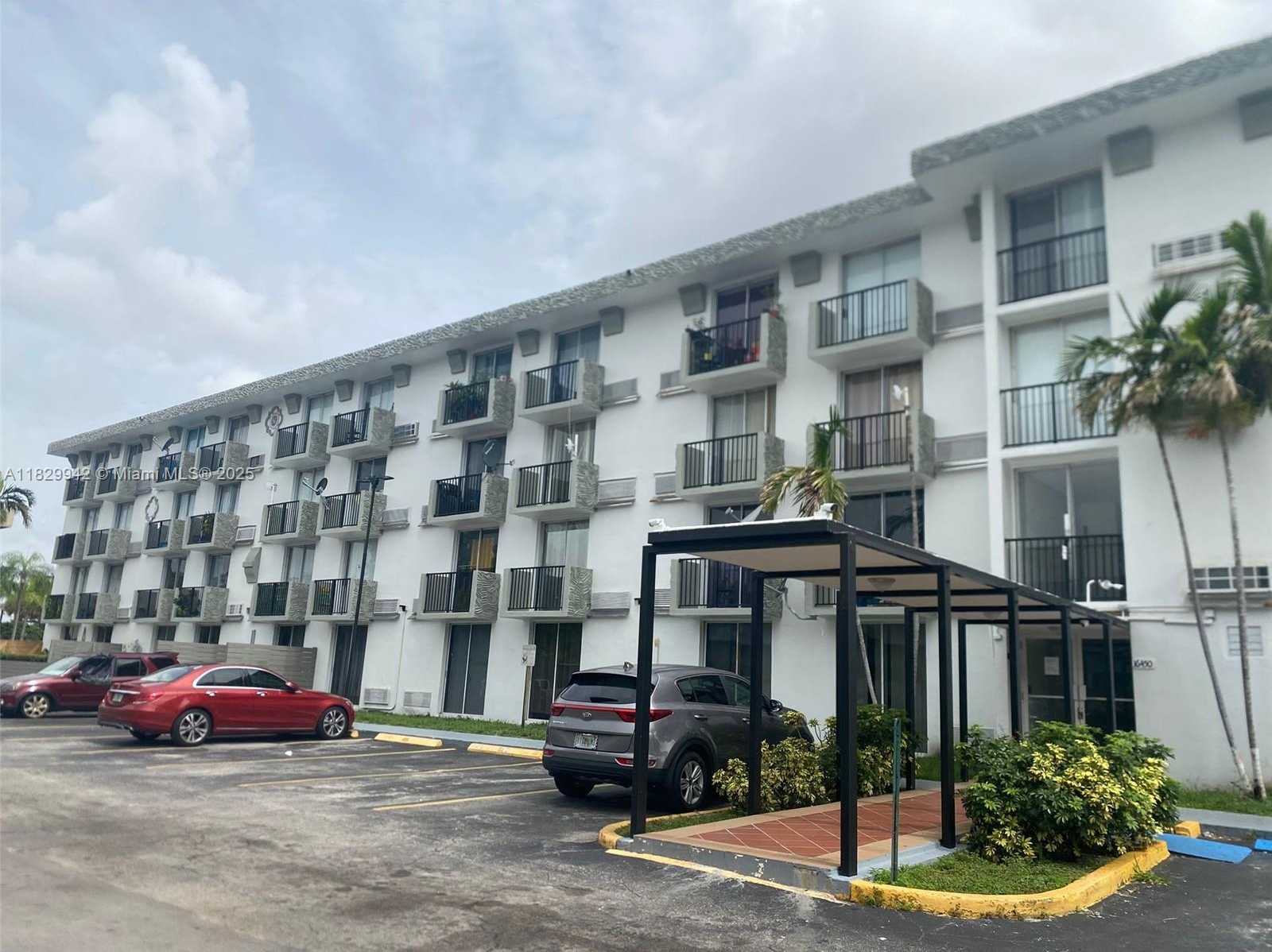 Small Image of 16450 NORTH WEST 2ND AVE #302, Miami Number 2