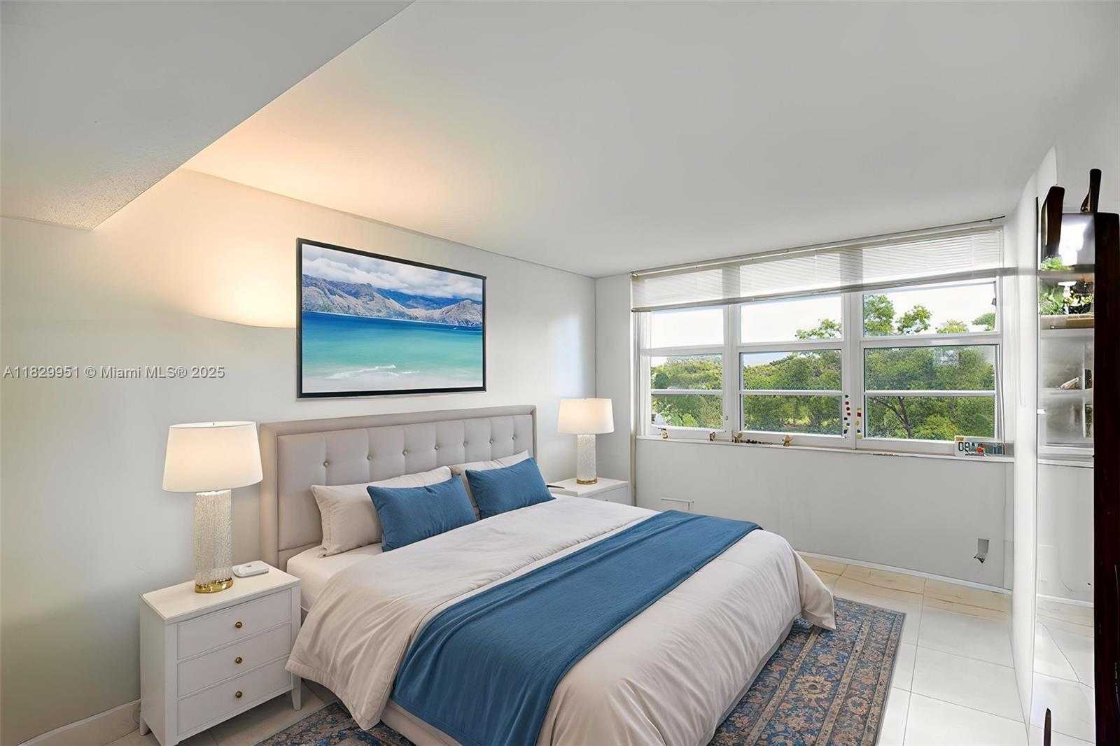 Small Image of 4015 WEST PALM AIRE DR #506, Pompano Beach Number 21