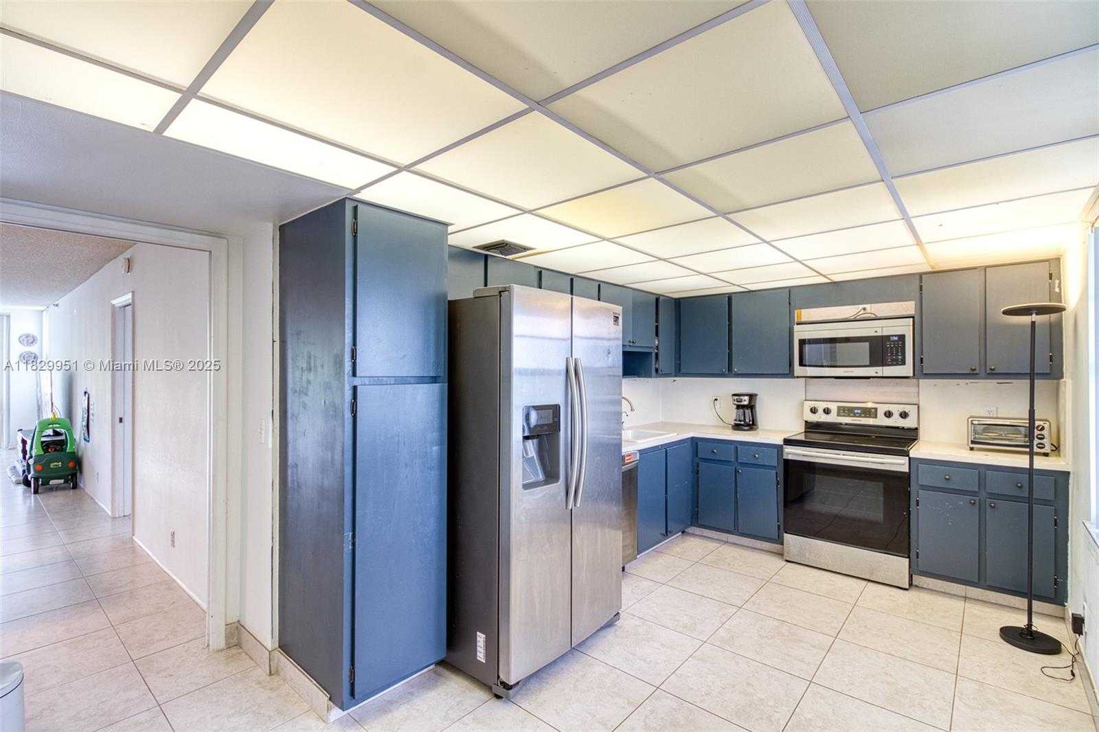 Small Image of 4015 WEST PALM AIRE DR #506, Pompano Beach Number 33
