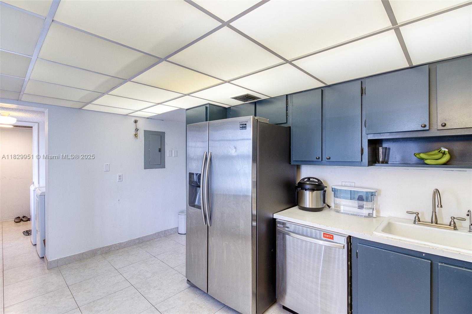 Small Image of 4015 WEST PALM AIRE DR #506, Pompano Beach Number 35