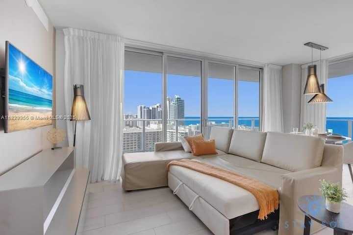 Small Image of 4010 SOUTH OCEAN DR #R2001, Hollywood Number 2